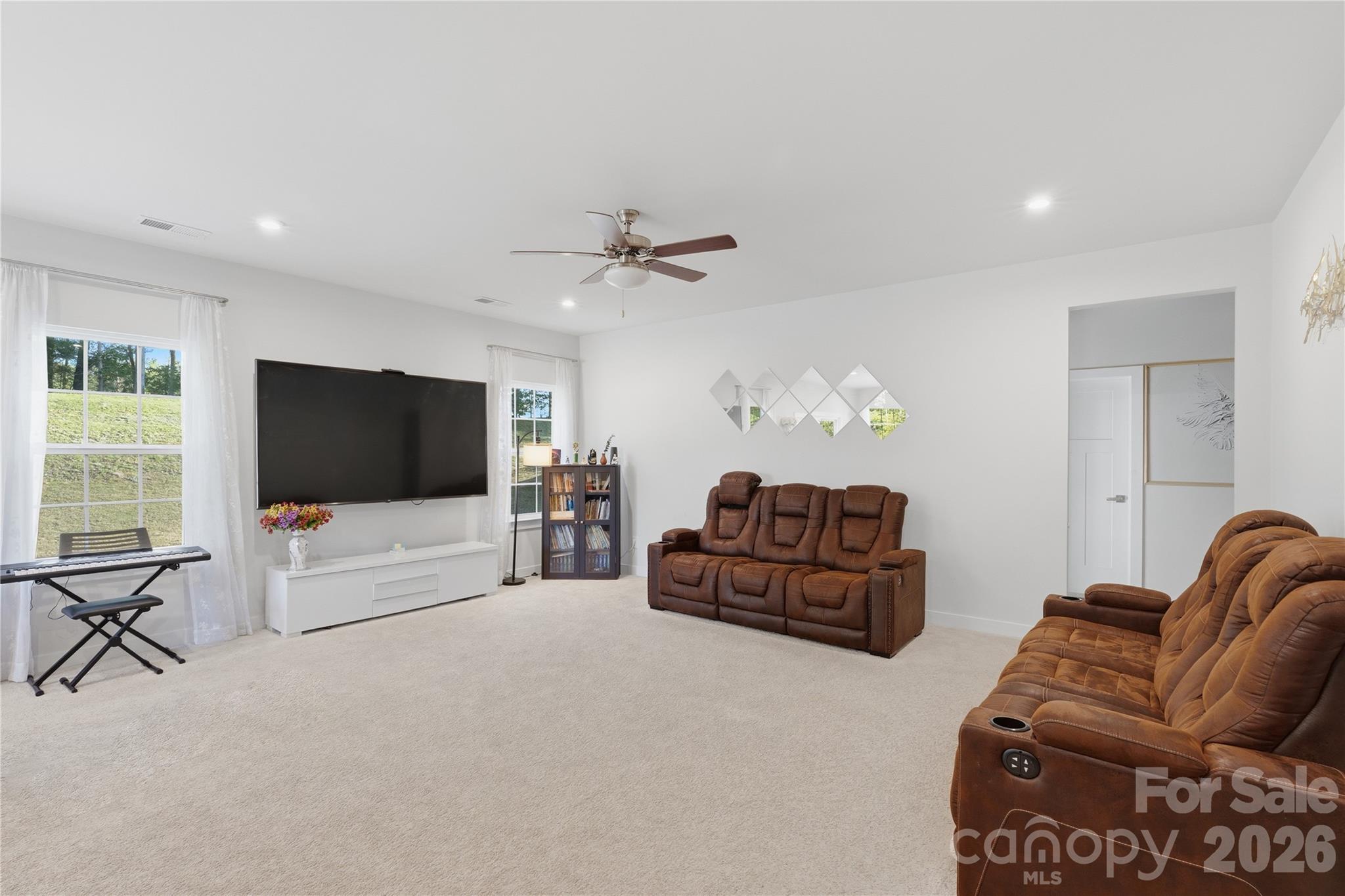 10158 Paper Birch Drive Property Photo 8