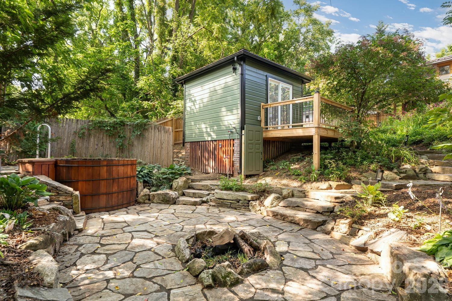 3 Woodlawn Avenue Property Photo 45