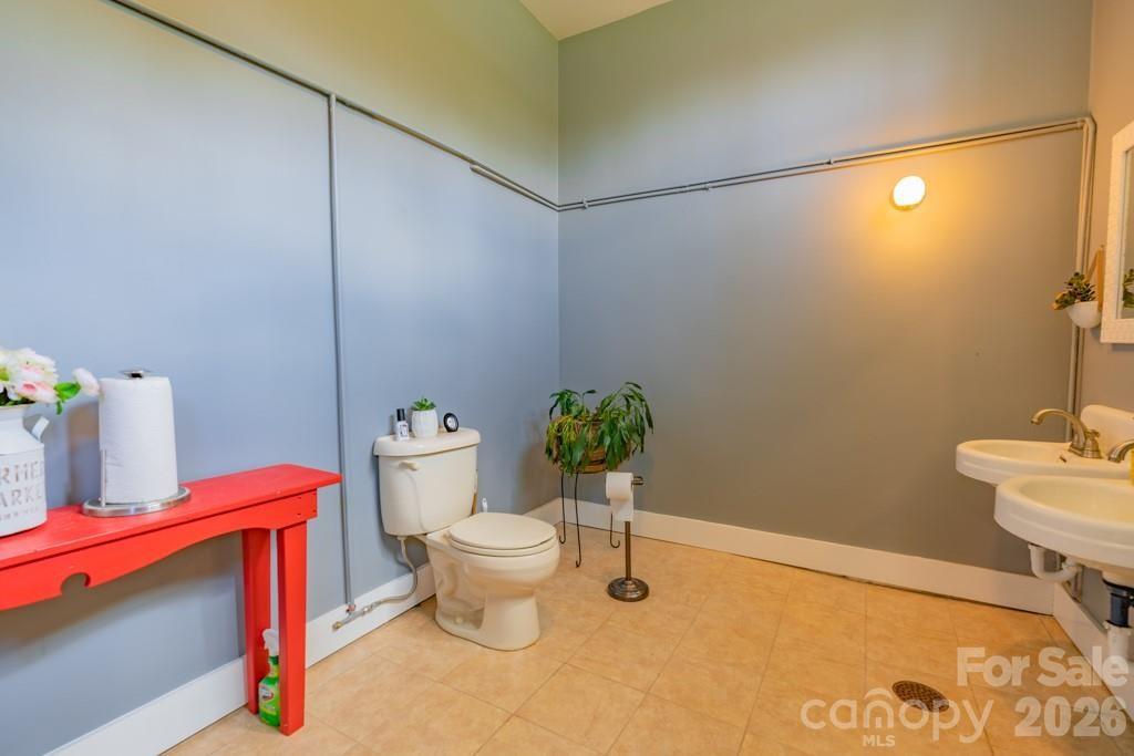 1080 Main Street Property Photo 9