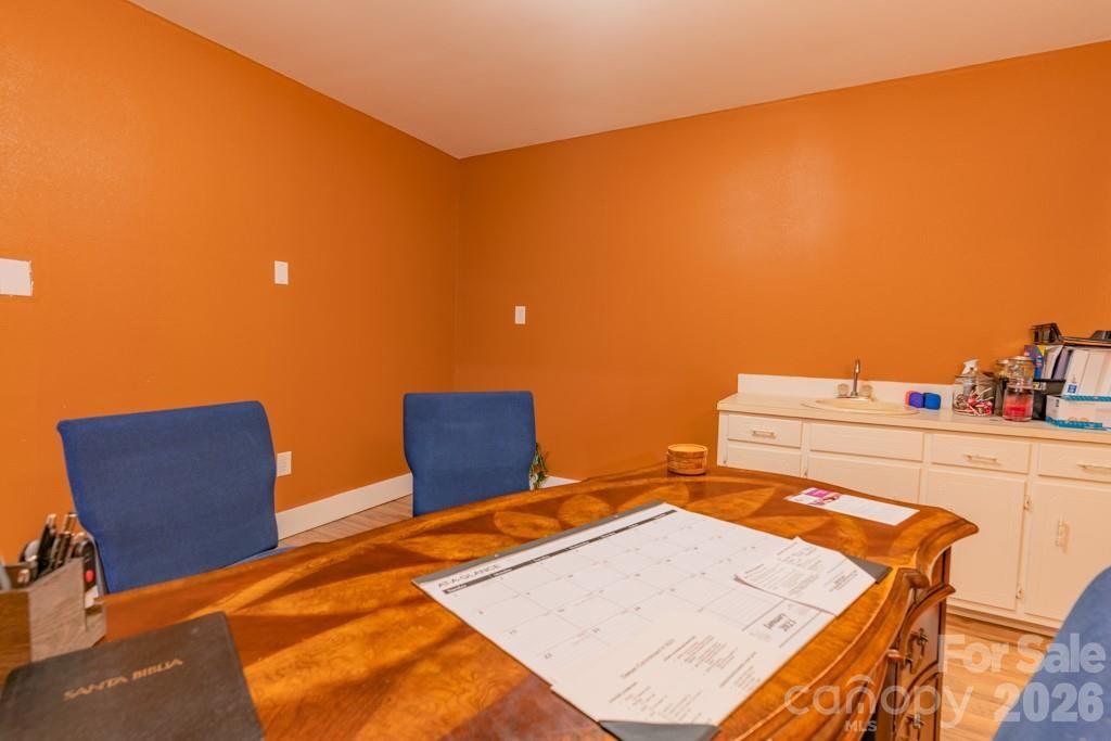 1080 Main Street Property Photo 30