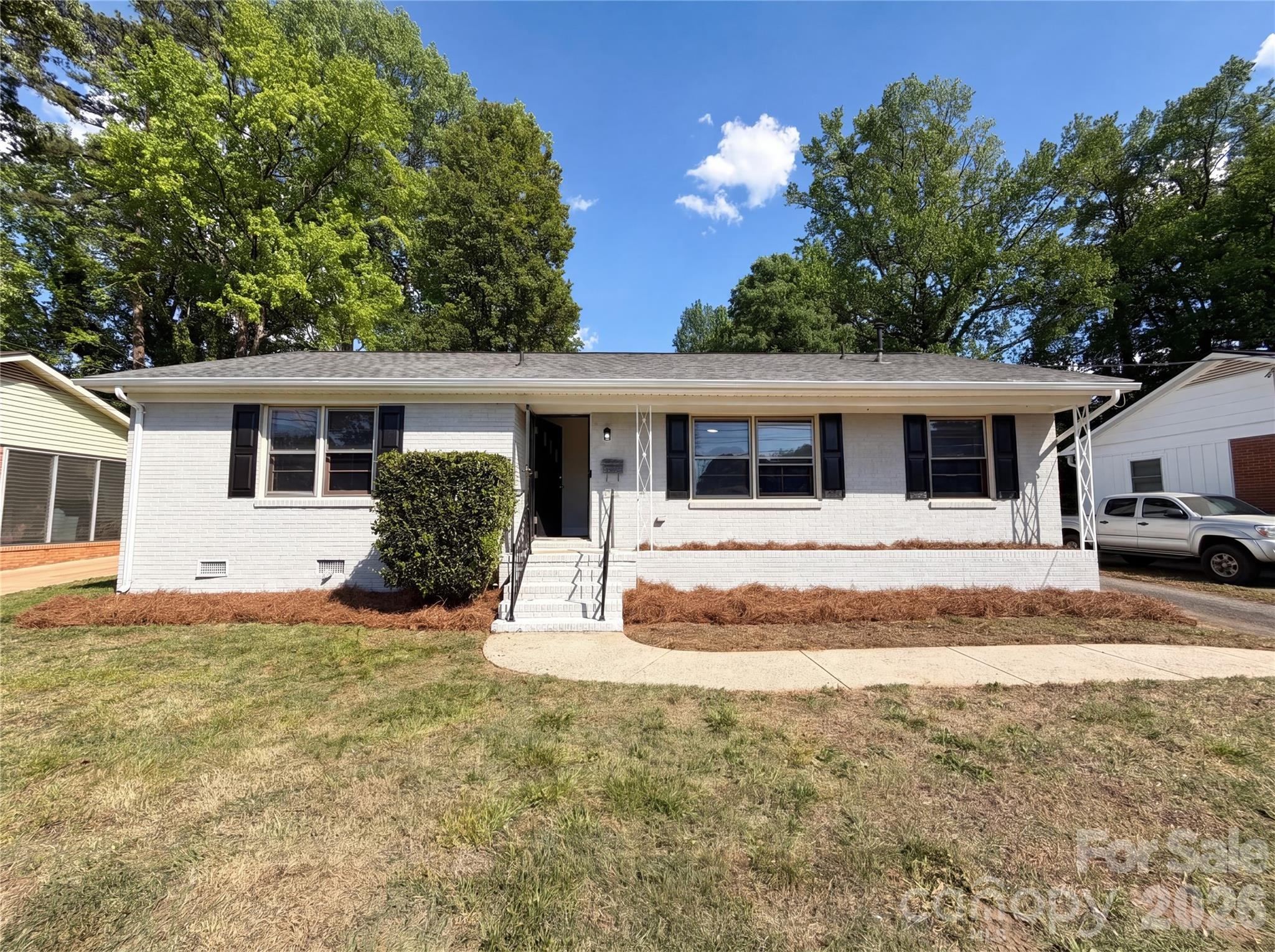 1815 Weststone Drive Property Photo 1