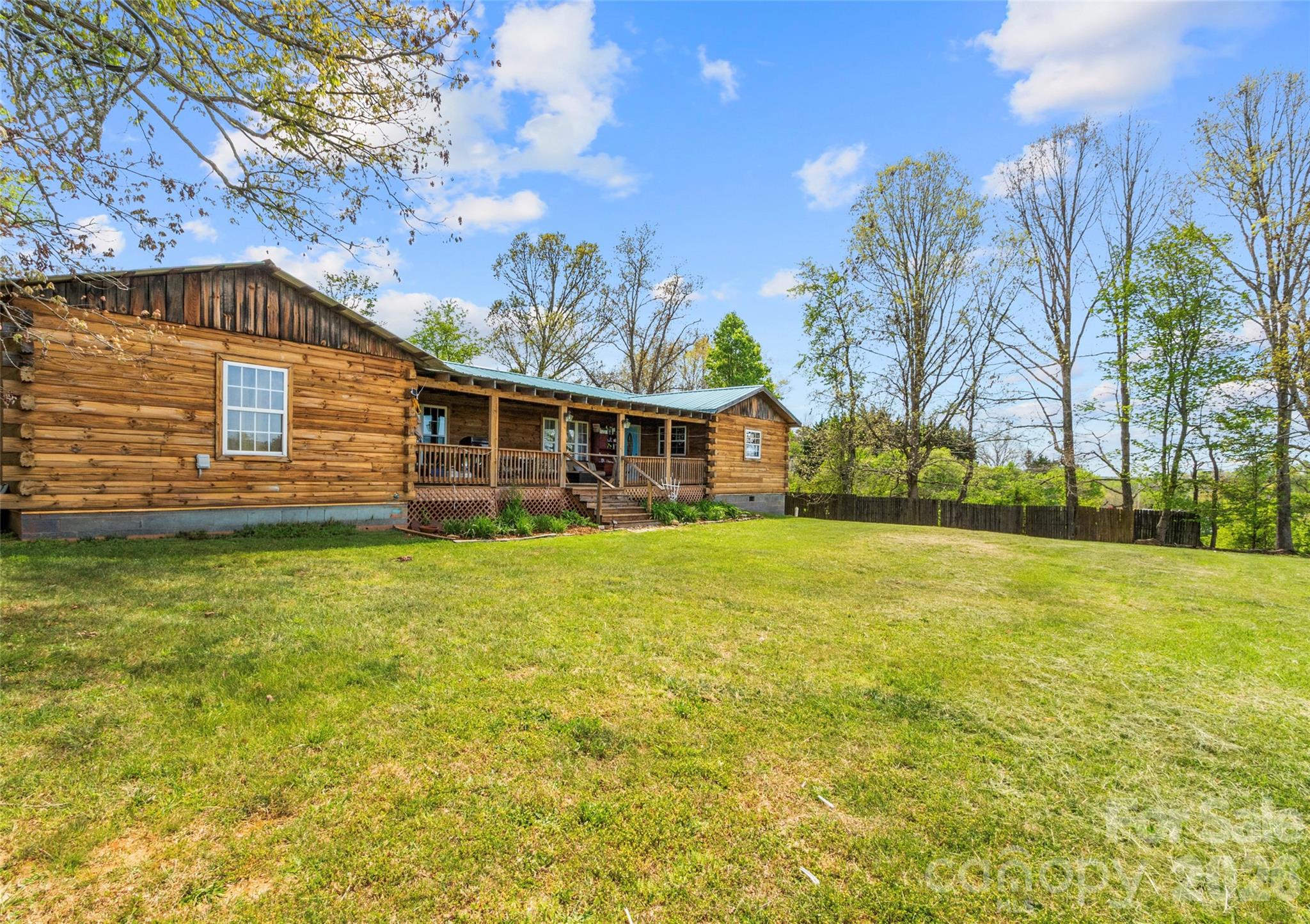 120 Lillie Lane Property Photo 3