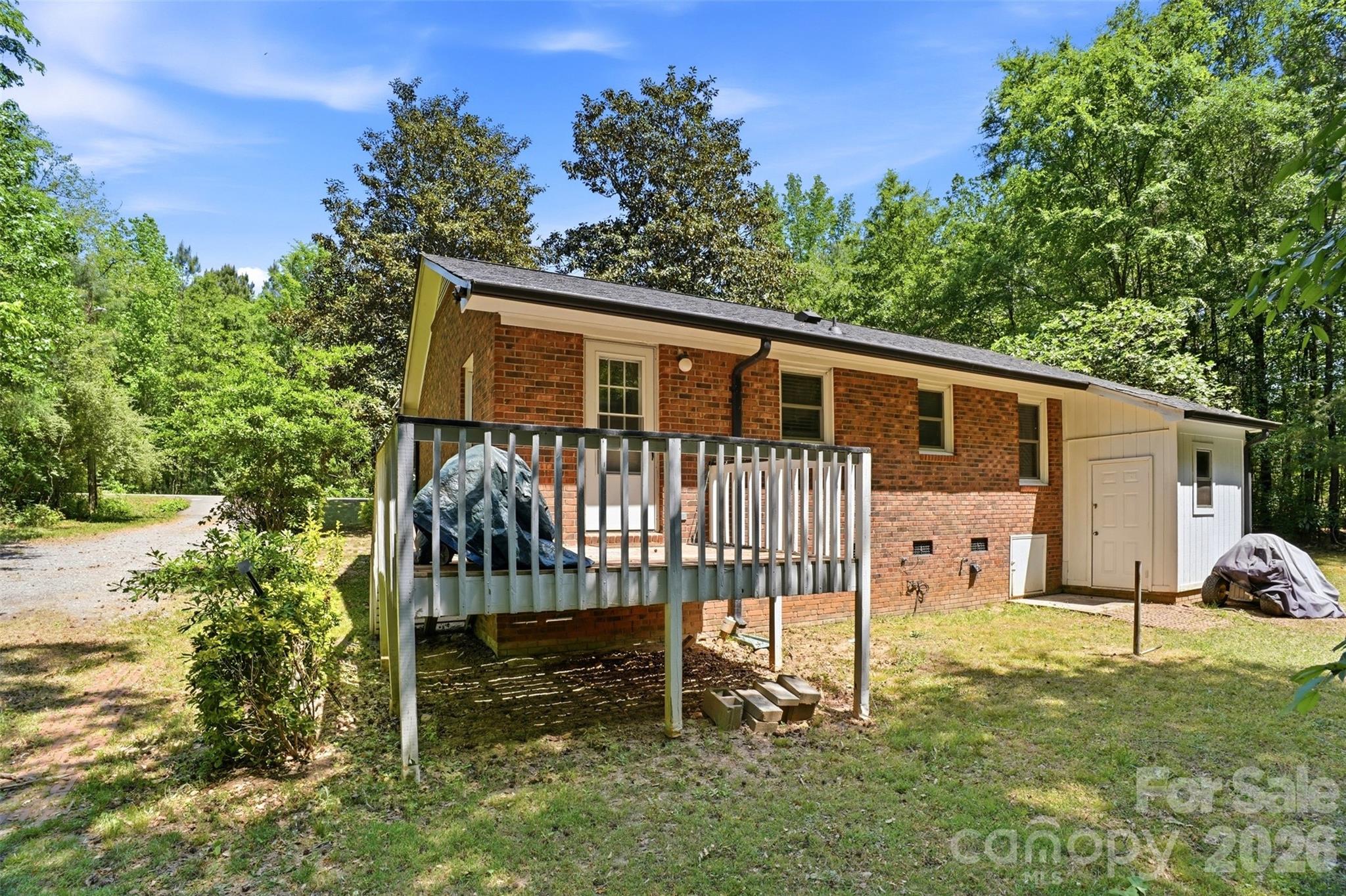 1525 Reservation Road Property Photo 25