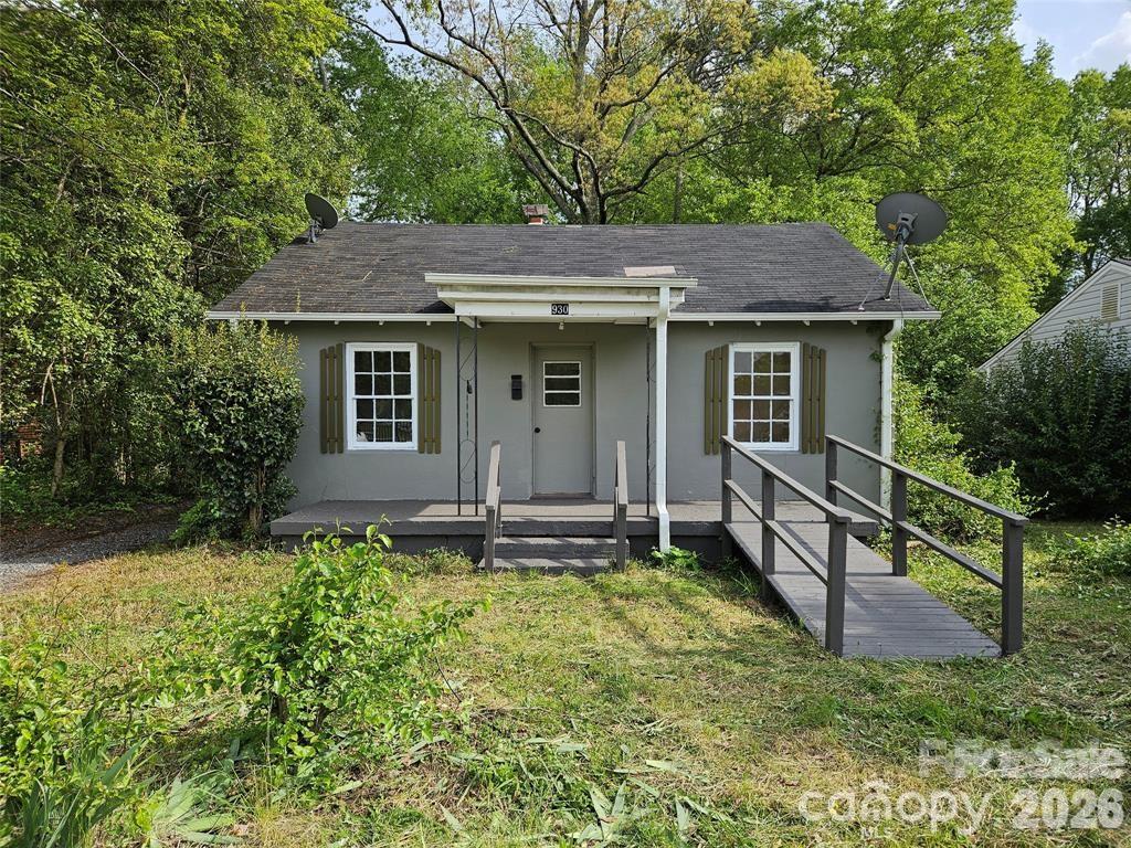 930 S Miller Street Property Photo 1