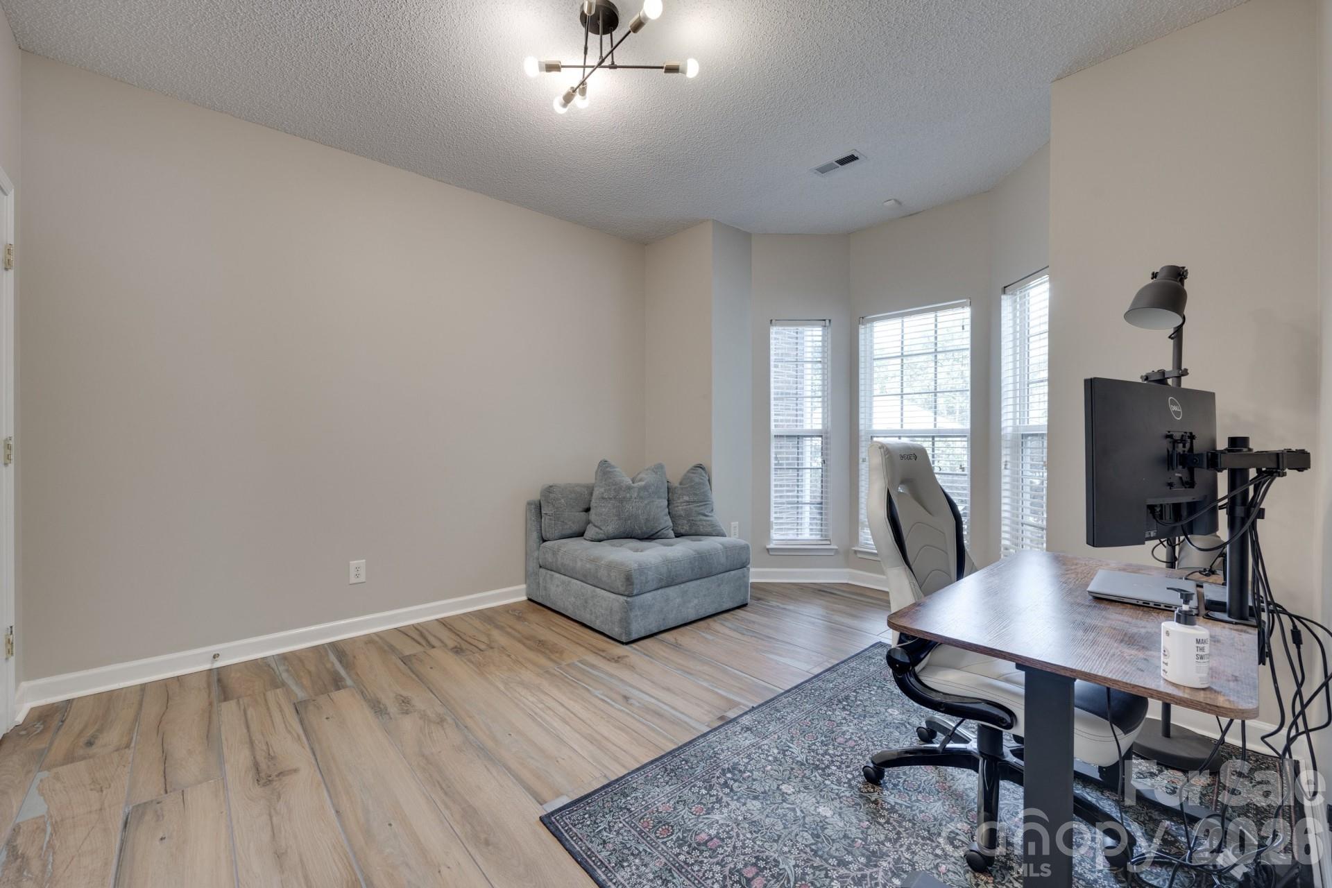 12719 Vantage Point Lane Property Photo 16