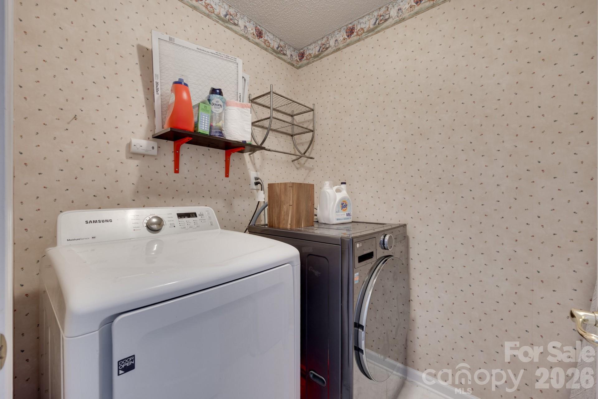 12719 Vantage Point Lane Property Photo 30