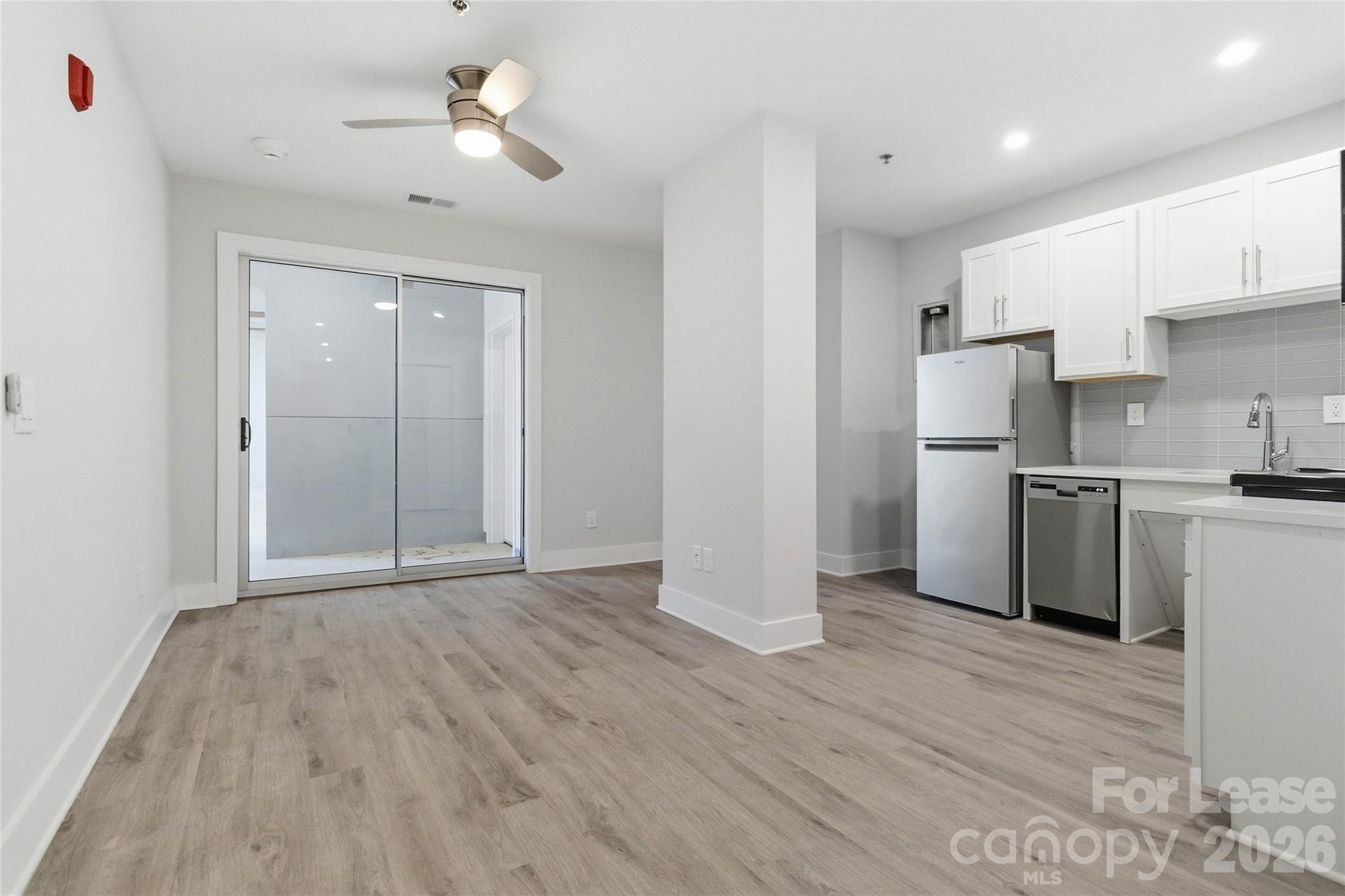 350 W Main Avenue 101 Property Photo 1
