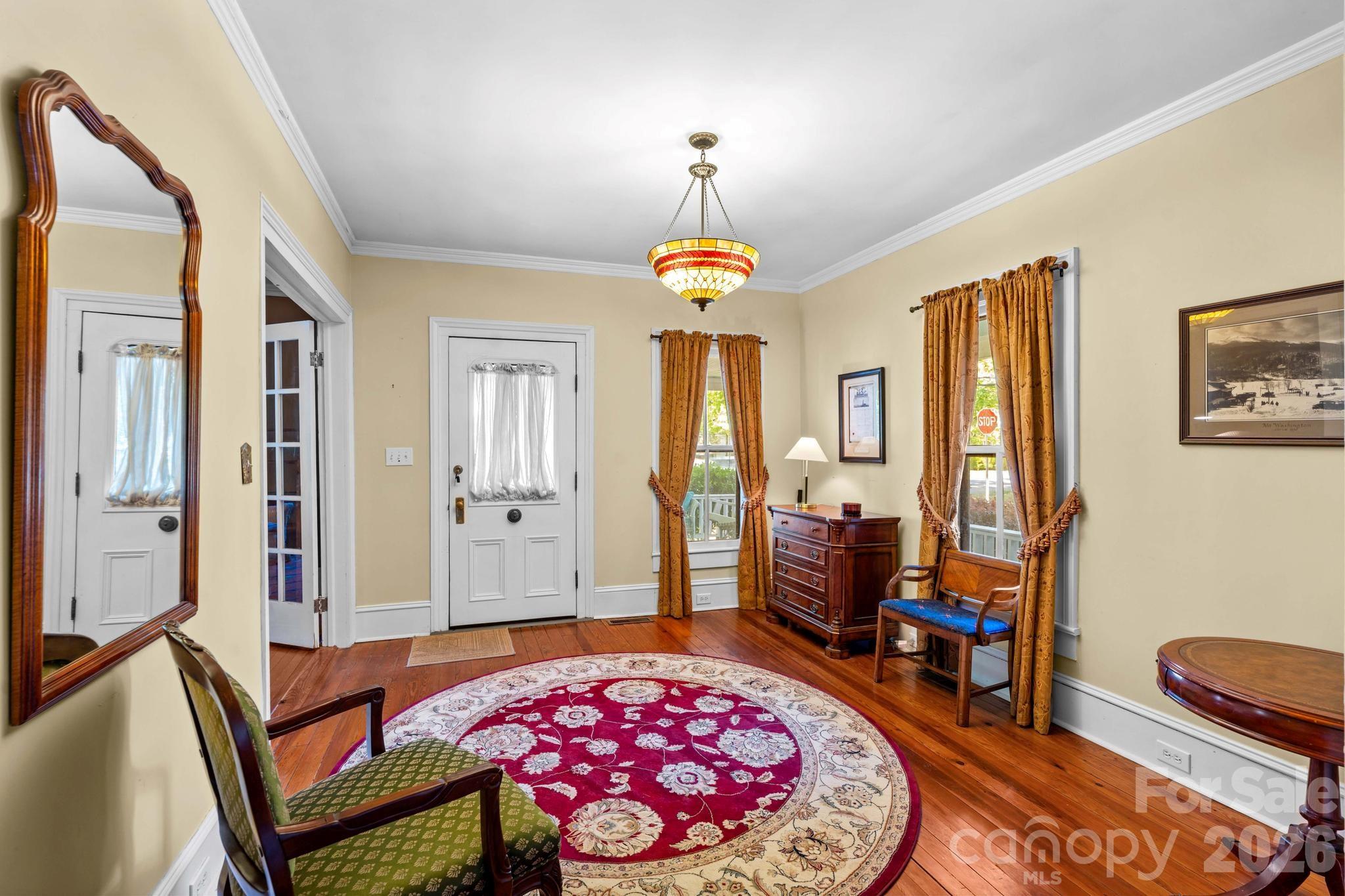801 S Fulton Street Property Photo 11