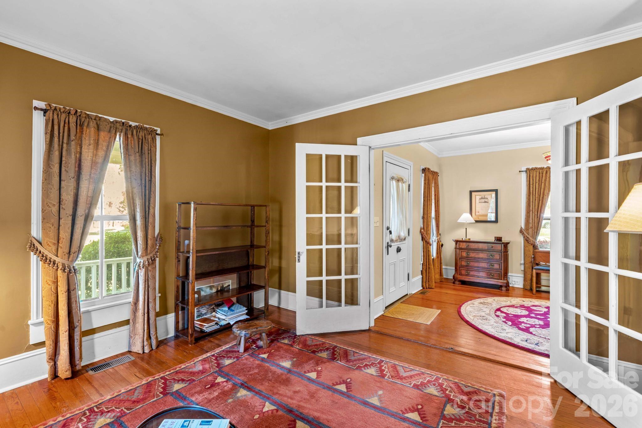 801 S Fulton Street Property Photo 12