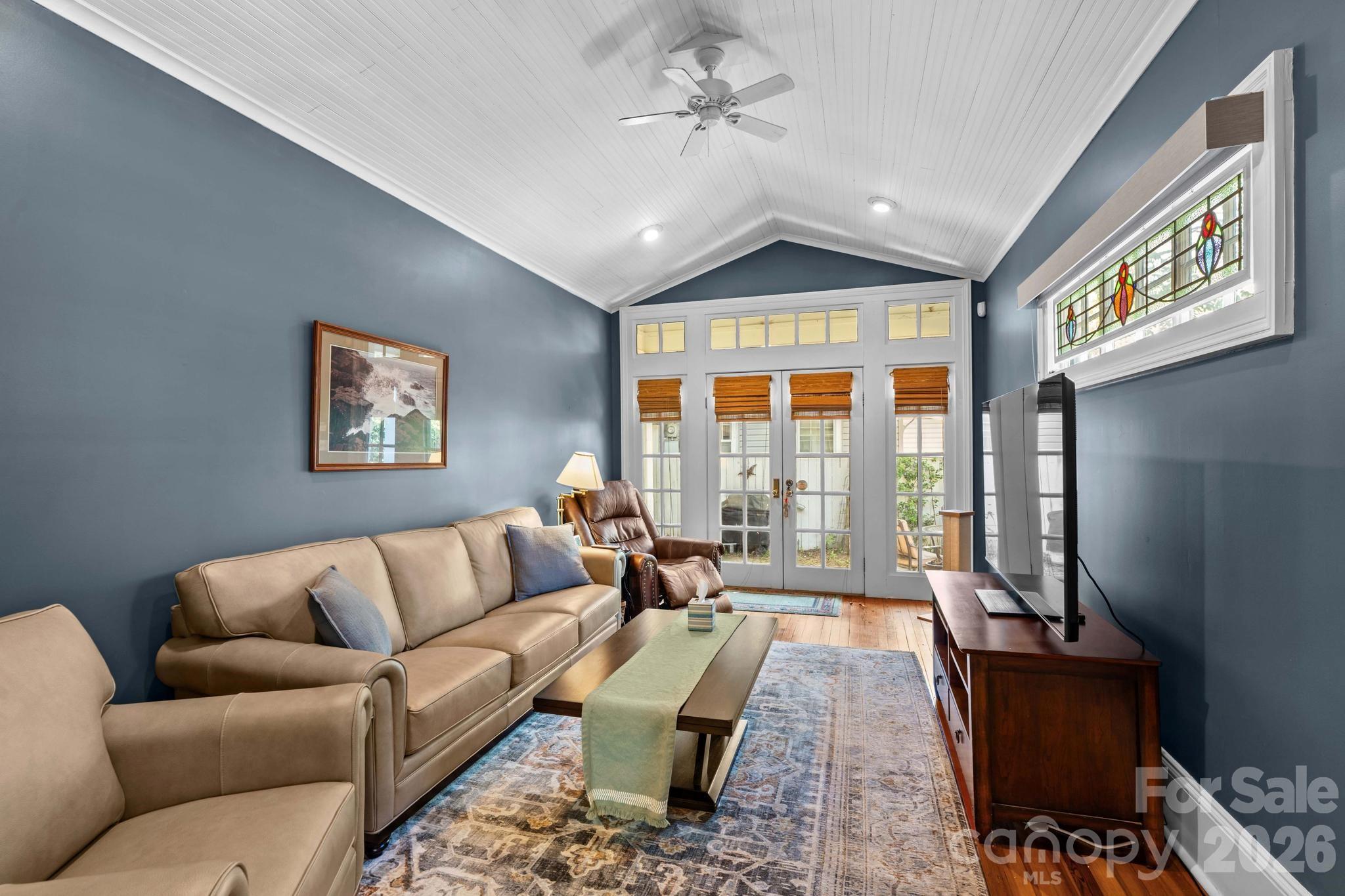 801 S Fulton Street Property Photo 23