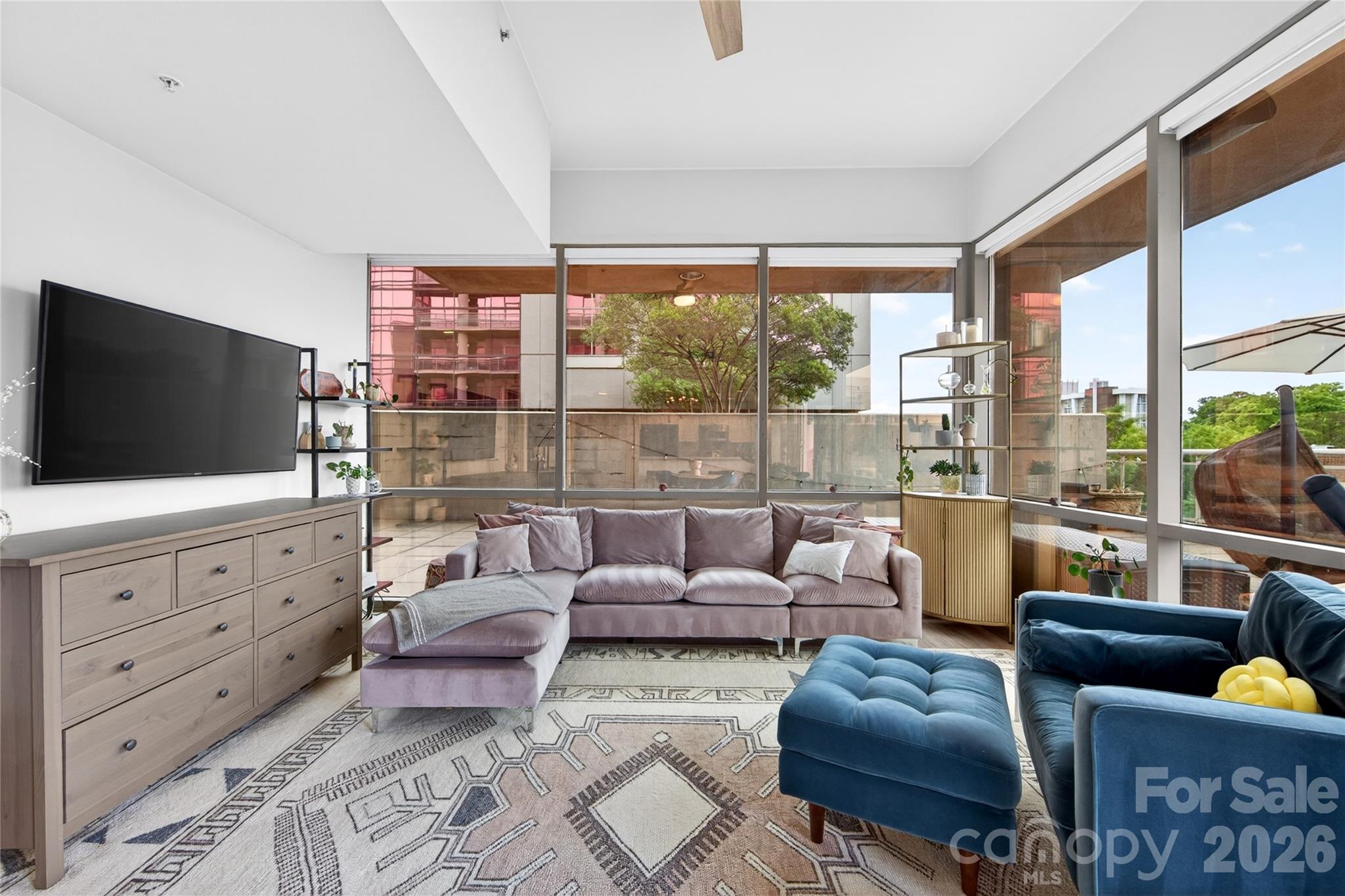 315 Arlington Avenue 503 Property Photo 11