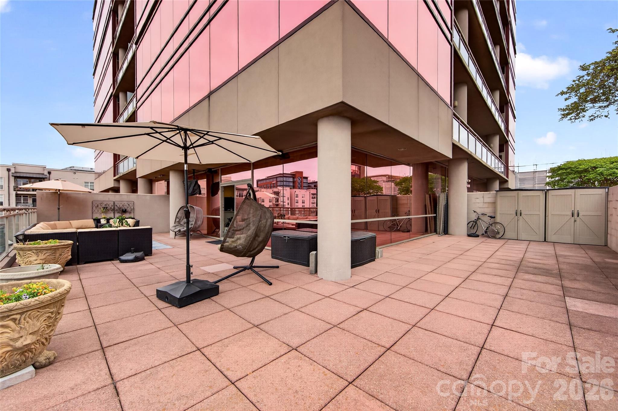 315 Arlington Avenue 503 Property Photo 24