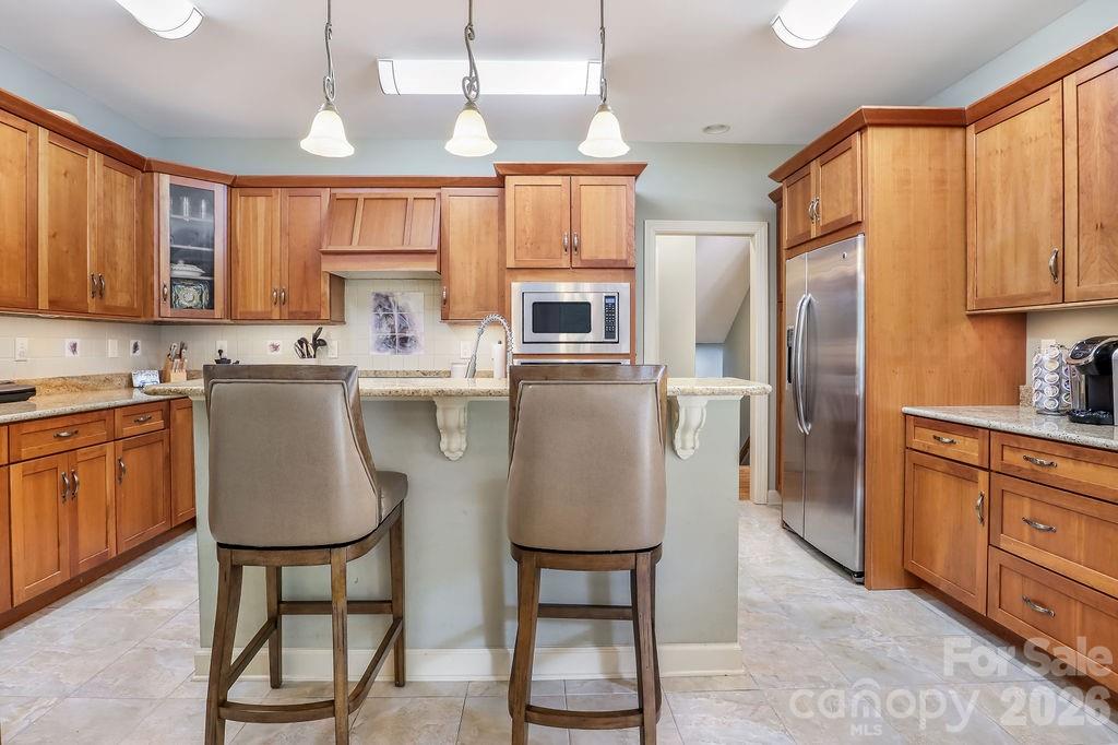 301 Gateway Drive Property Photo 10