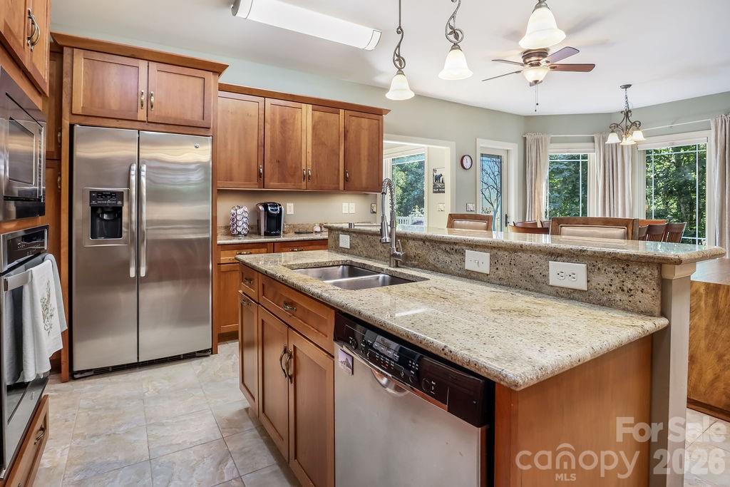 301 Gateway Drive Property Photo 11