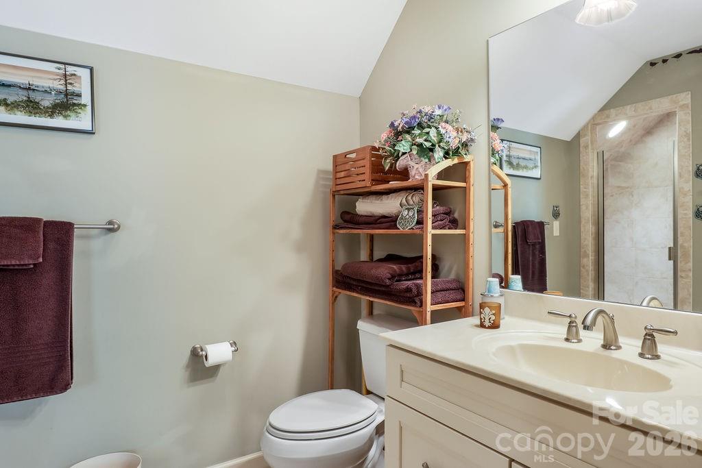 301 Gateway Drive Property Photo 28