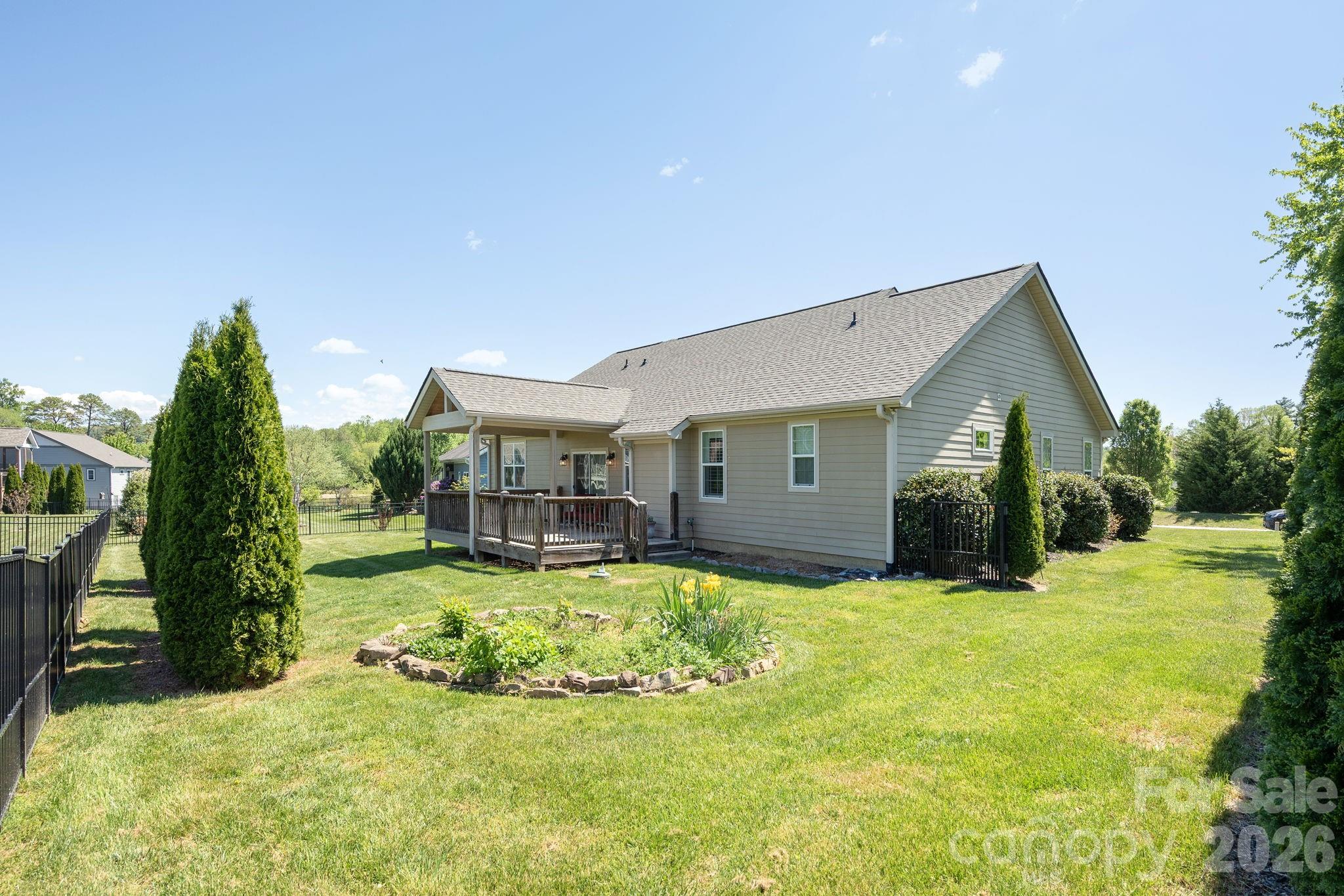 31 Black Iron Lane Property Photo 33