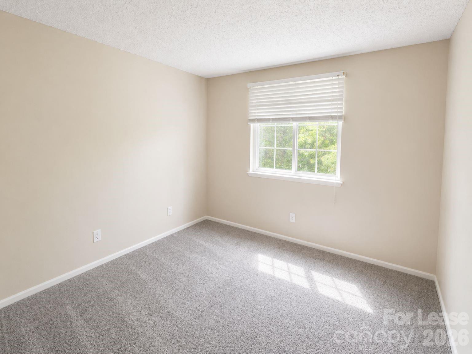 9456 Lexington Circle D Property Photo 11