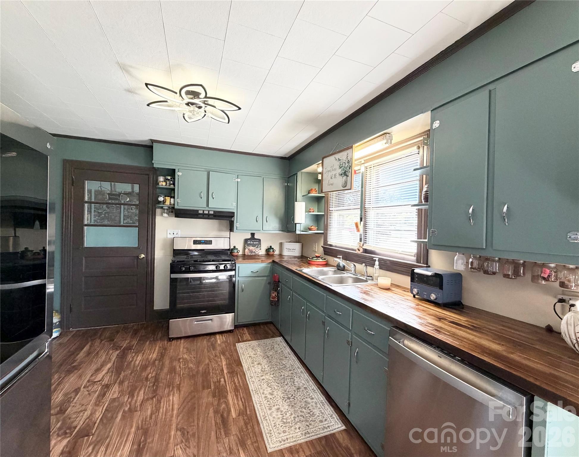 3162 Morganton Boulevard Property Photo 12