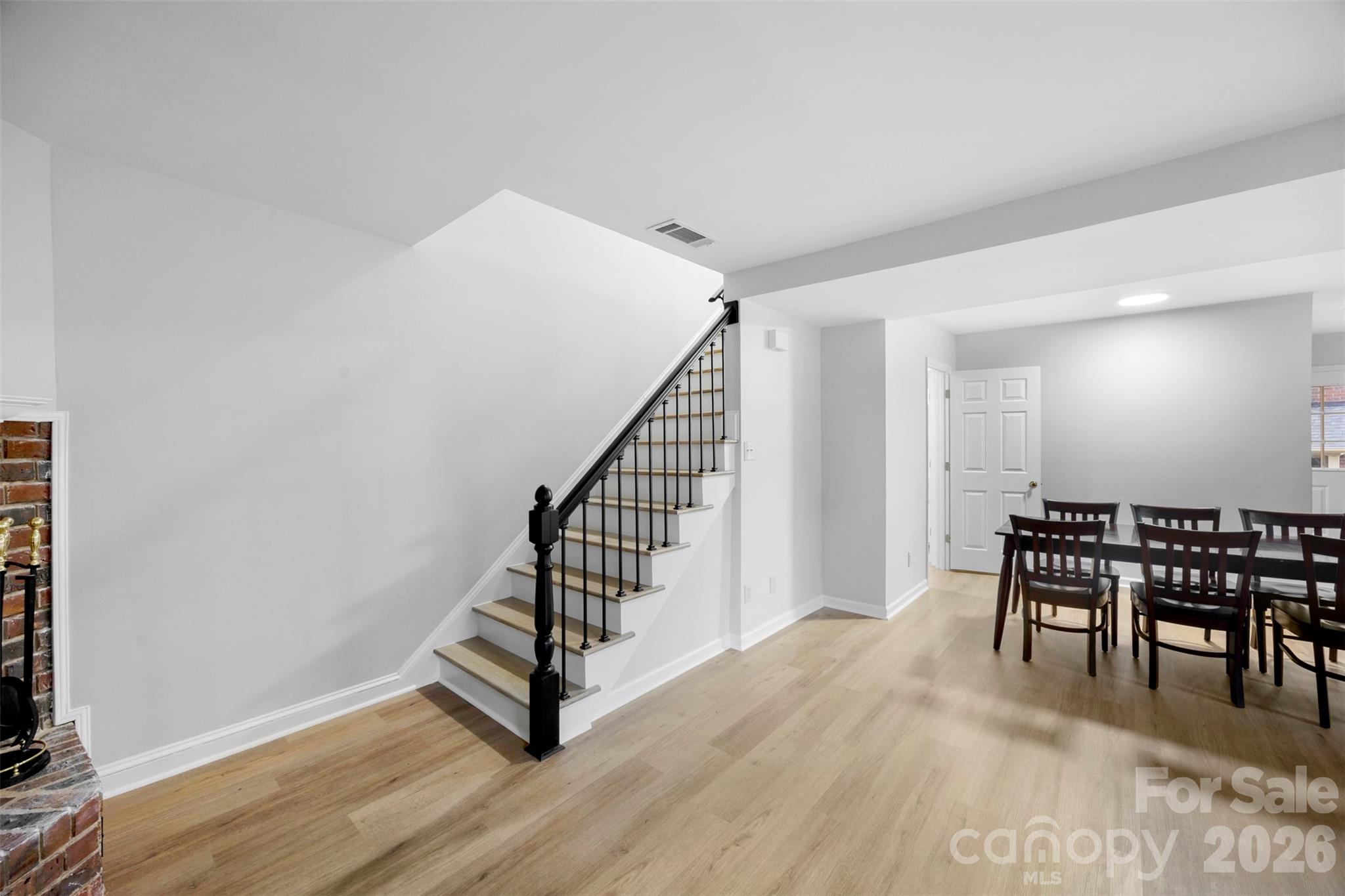 809 Jamestown Drive 5 Property Photo 5