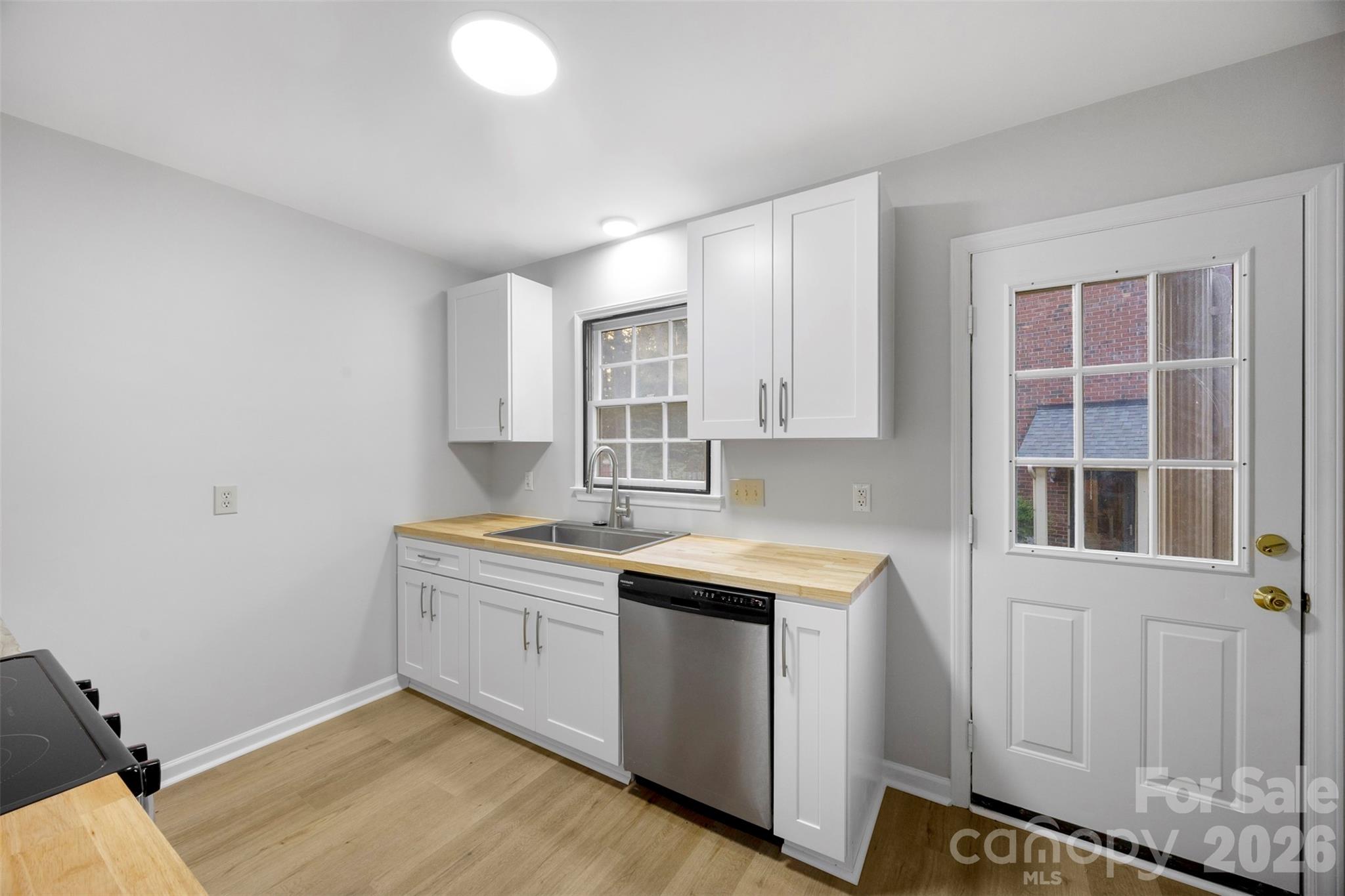809 Jamestown Drive 5 Property Photo 10