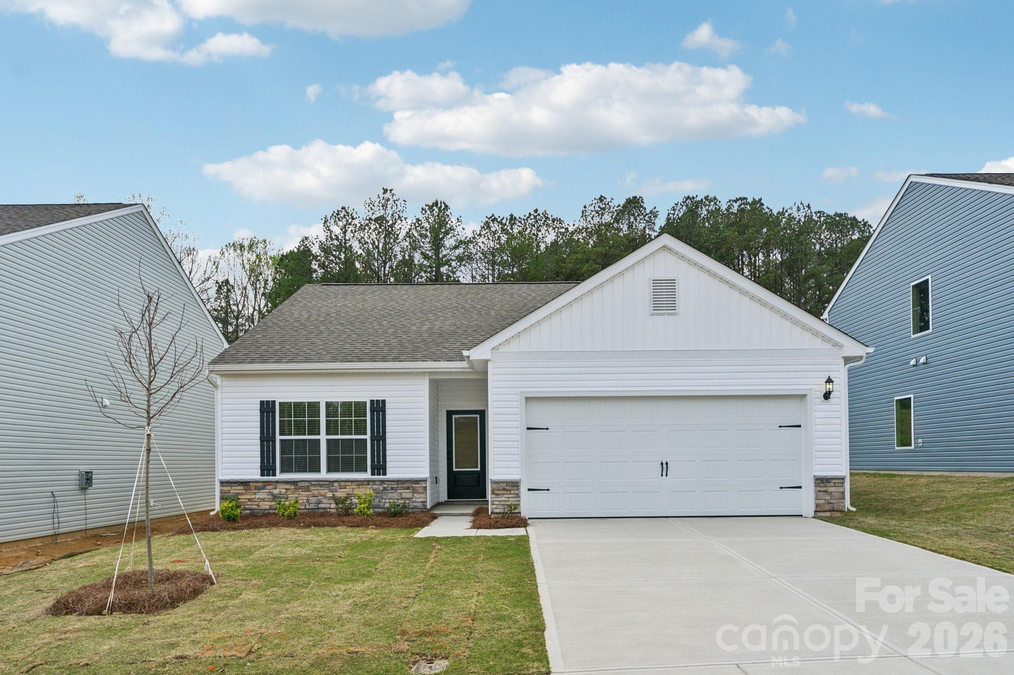 800 Willow Estates Drive Property Photo 1