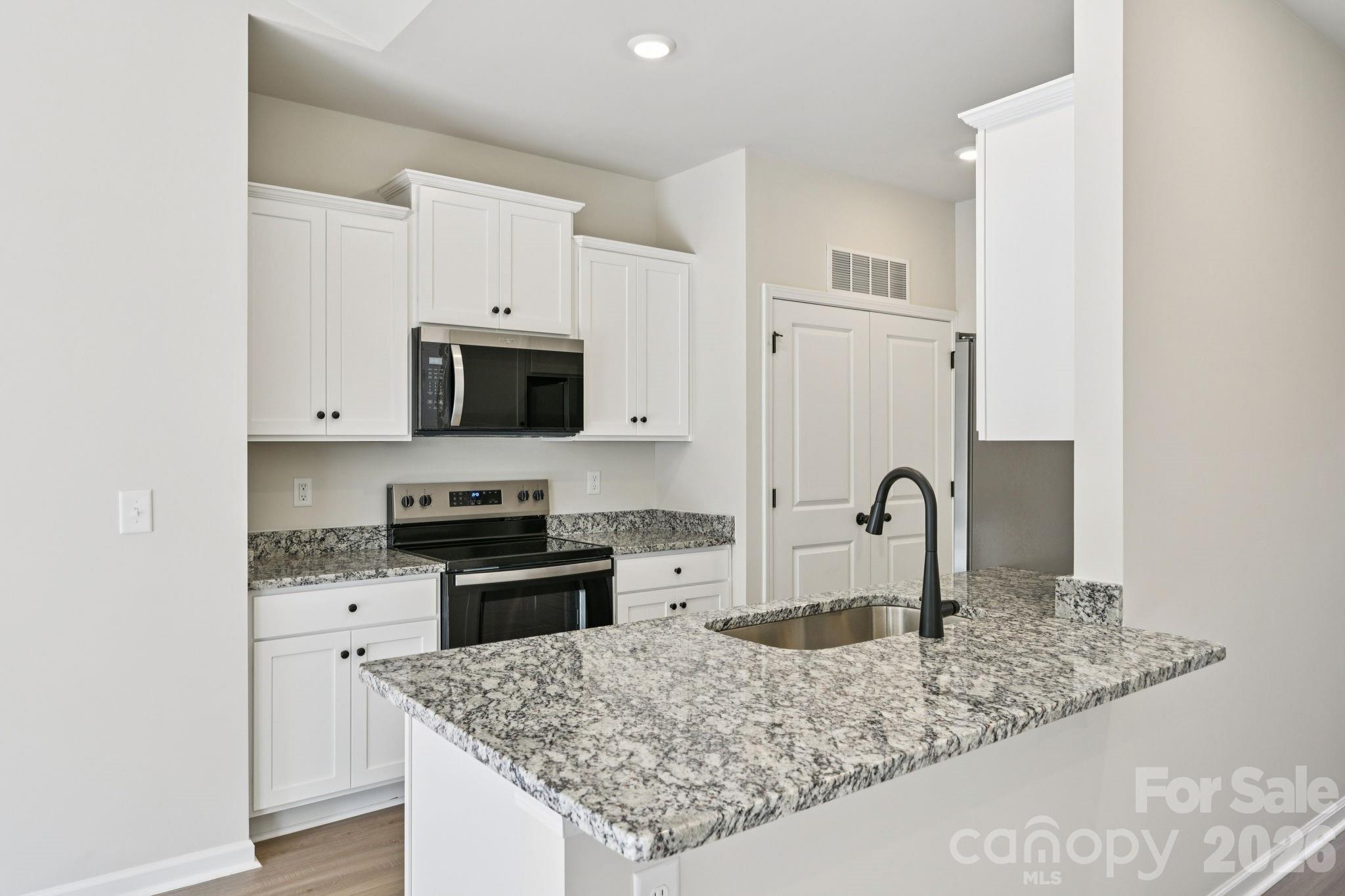 800 Willow Estates Drive Property Photo 29