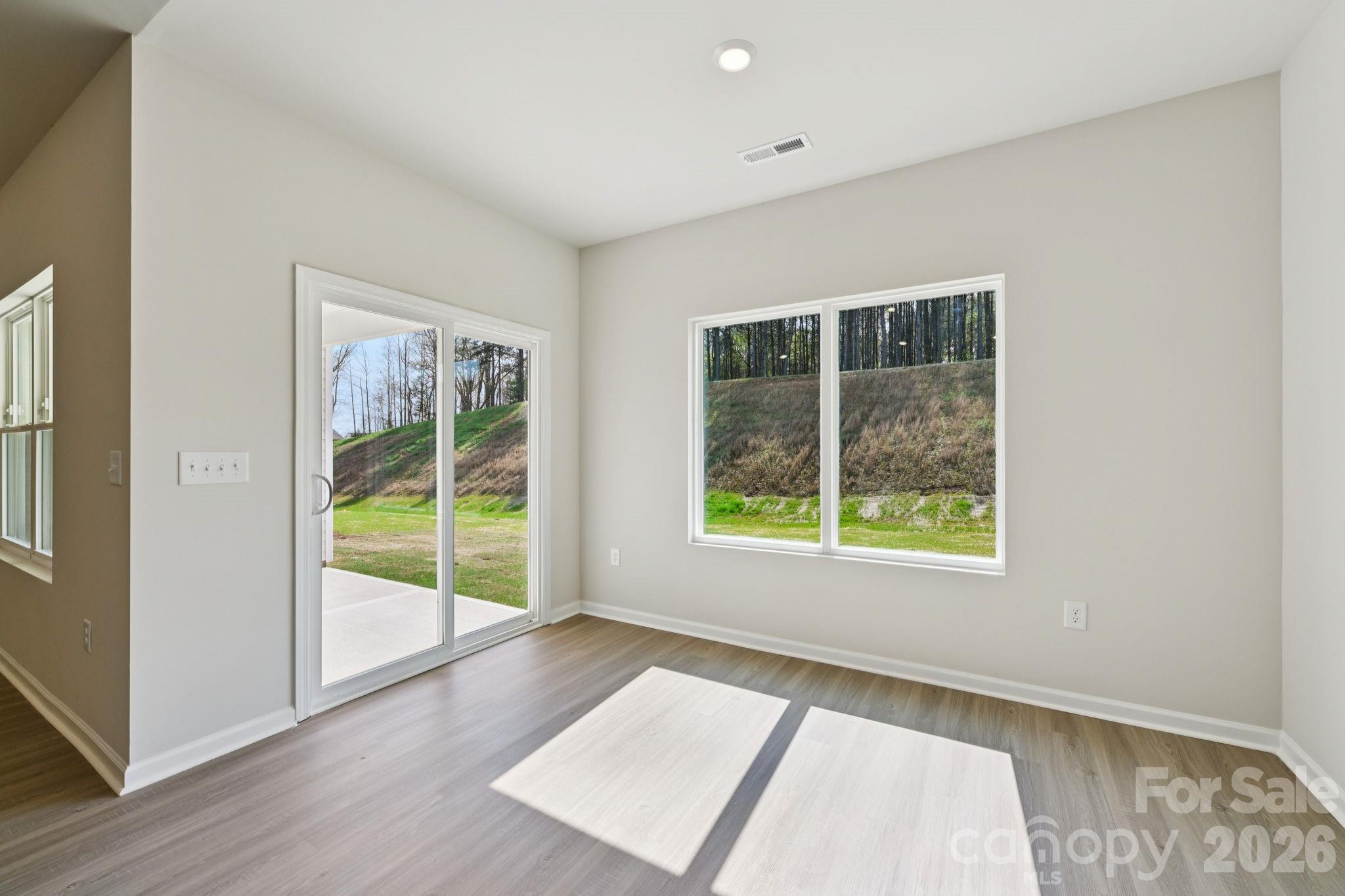 716 Willow Estates Drive Property Photo 11