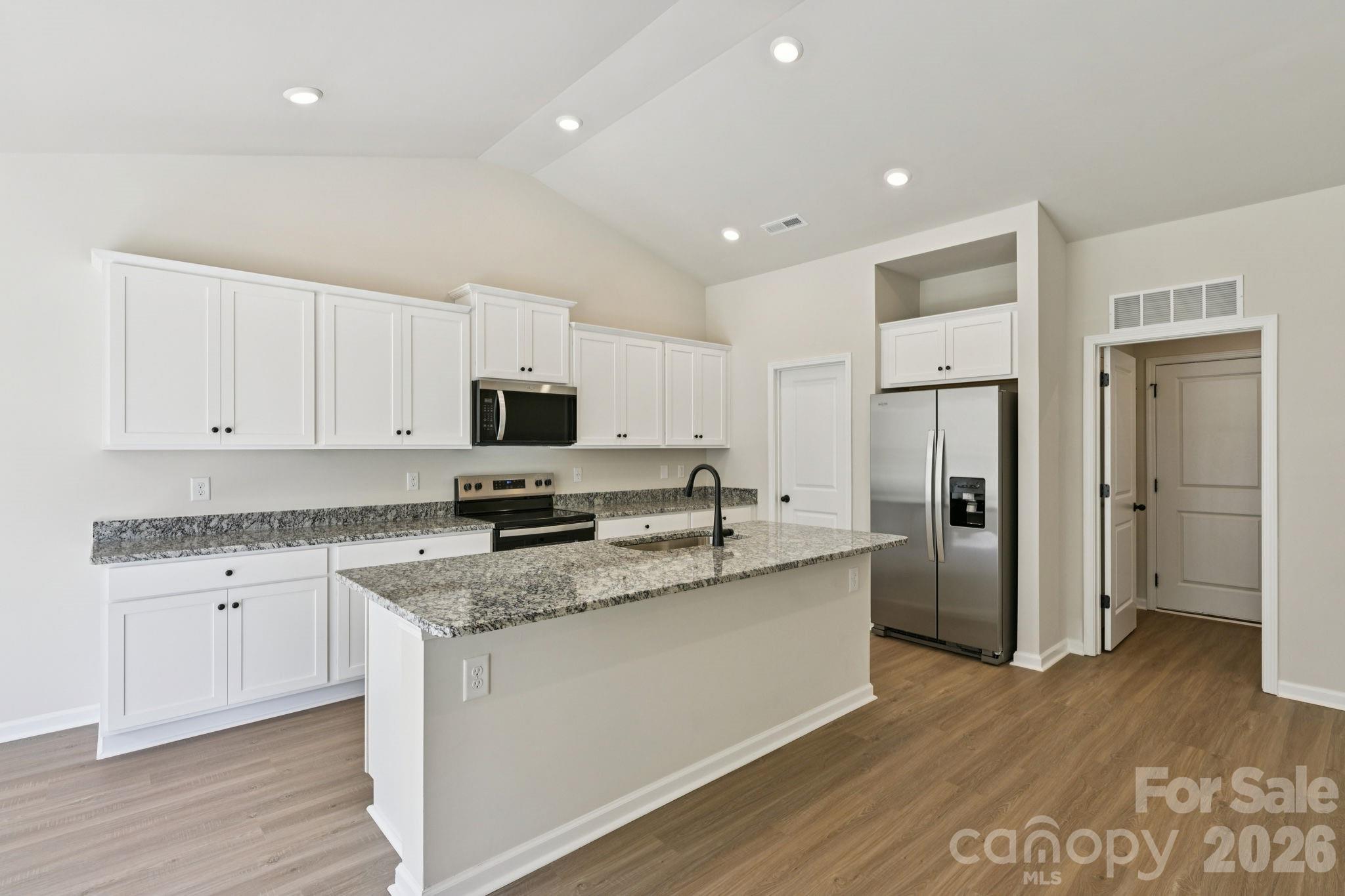 716 Willow Estates Drive Property Photo 29