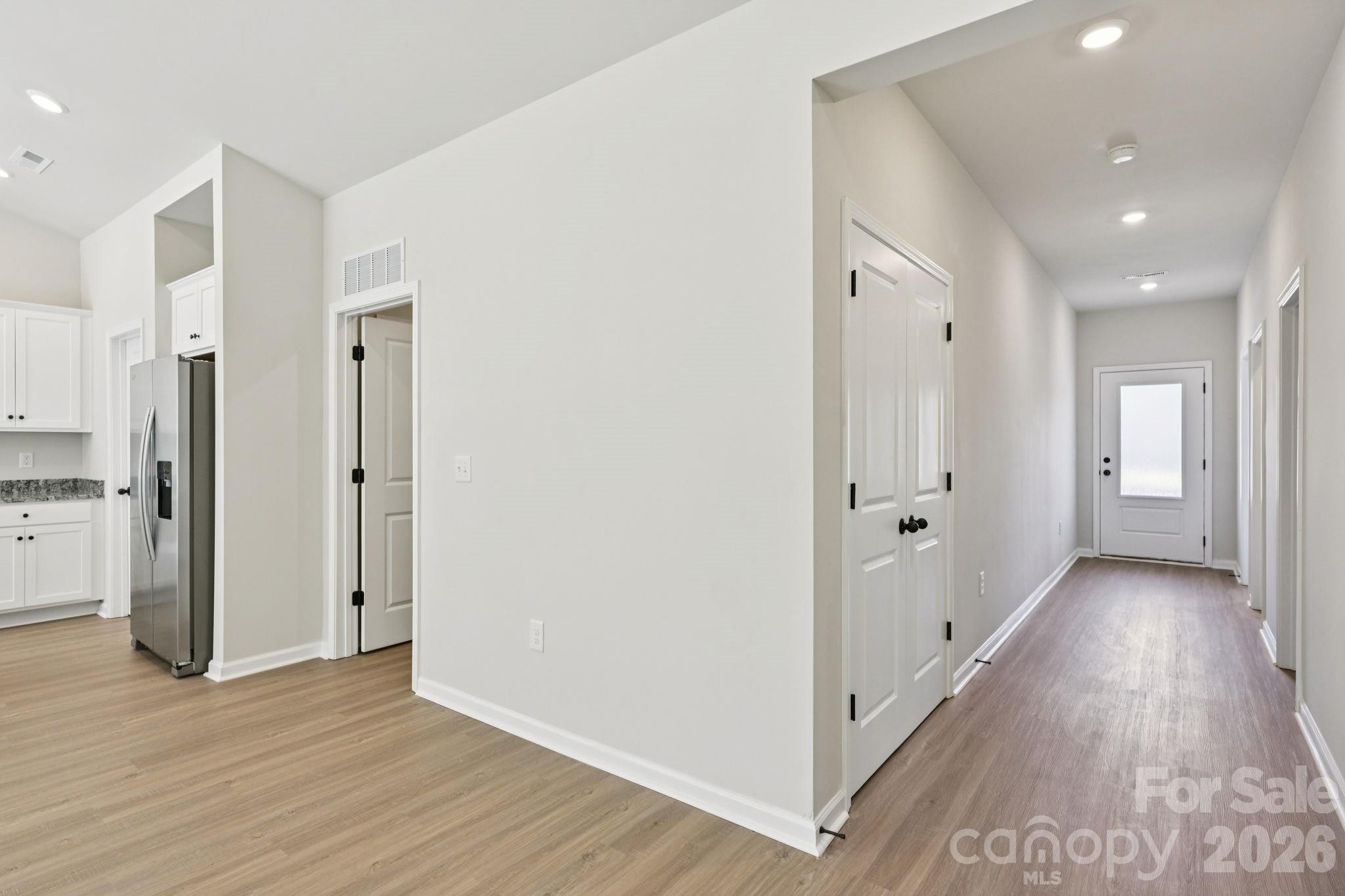 716 Willow Estates Drive Property Photo 33