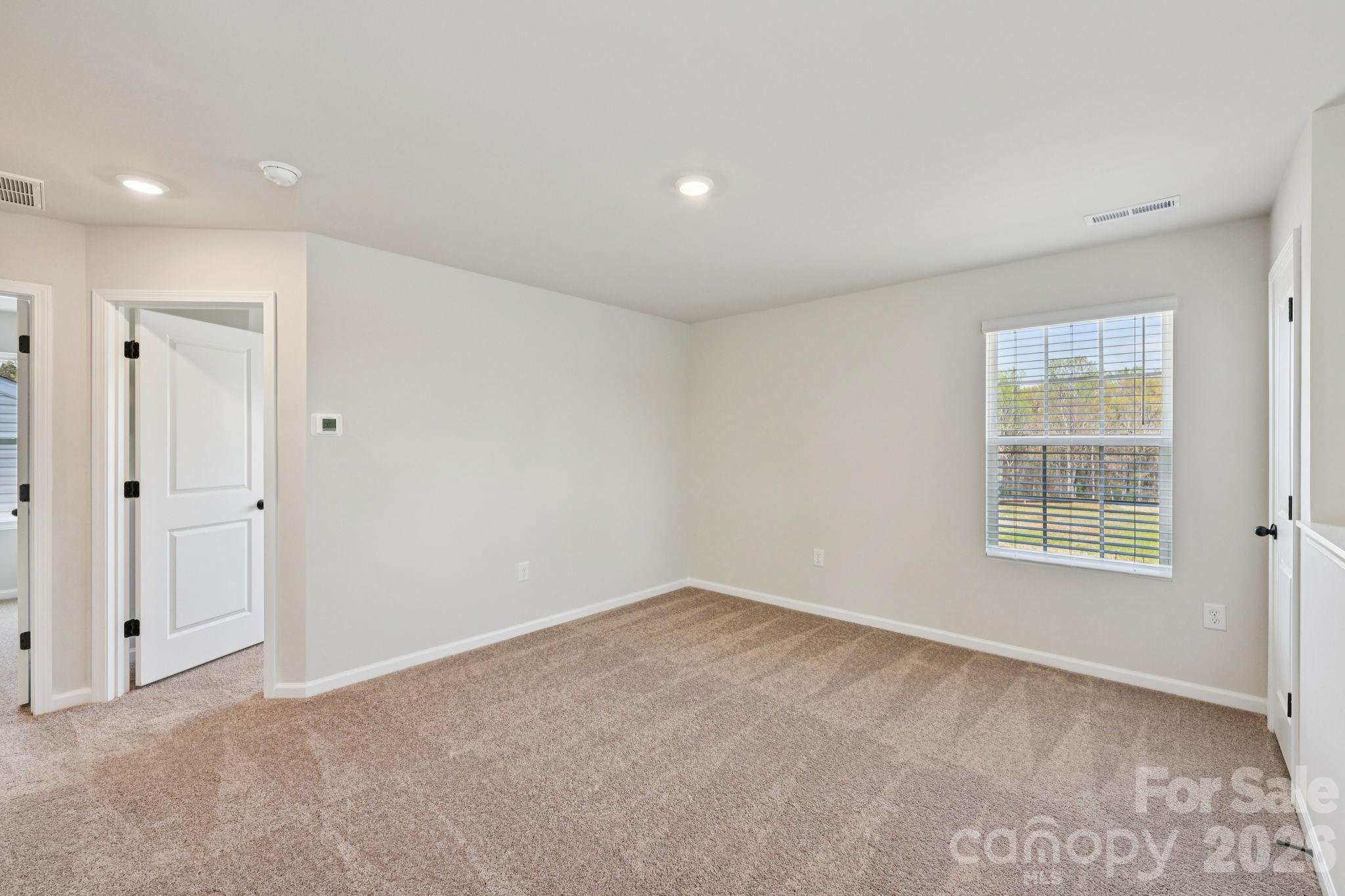718 Willow Estates Drive Property Photo 10