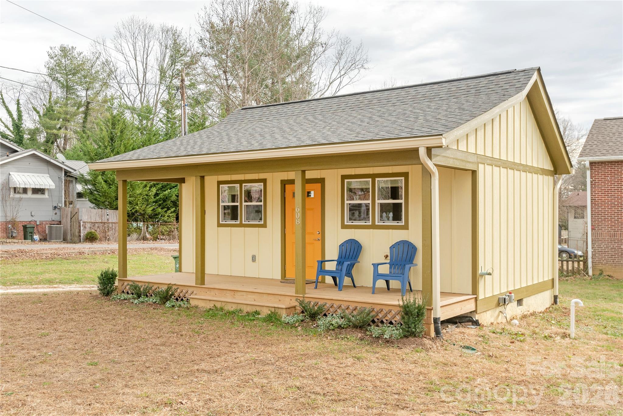 608 Ray Avenue Property Photo 2