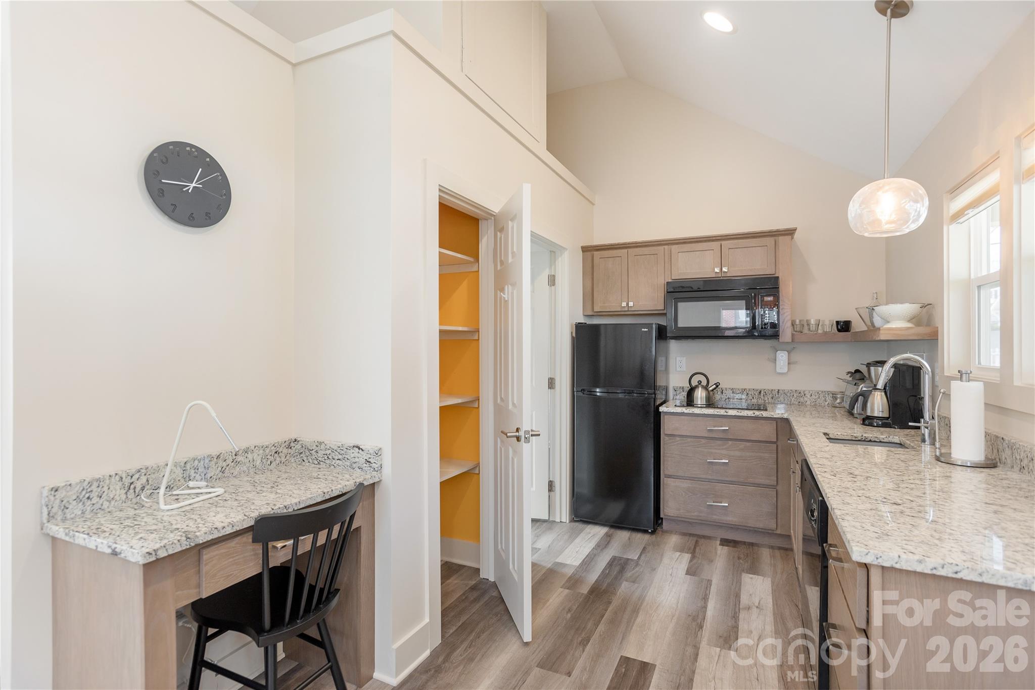 608 Ray Avenue Property Photo 7