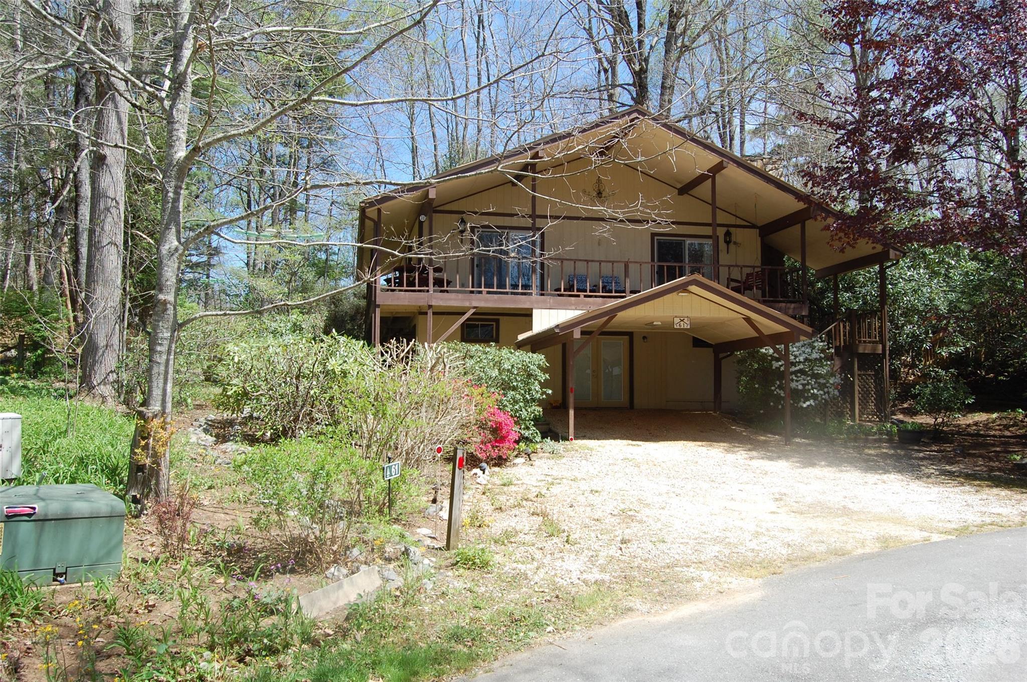 61 Dew Drop Loop Property Photo 1