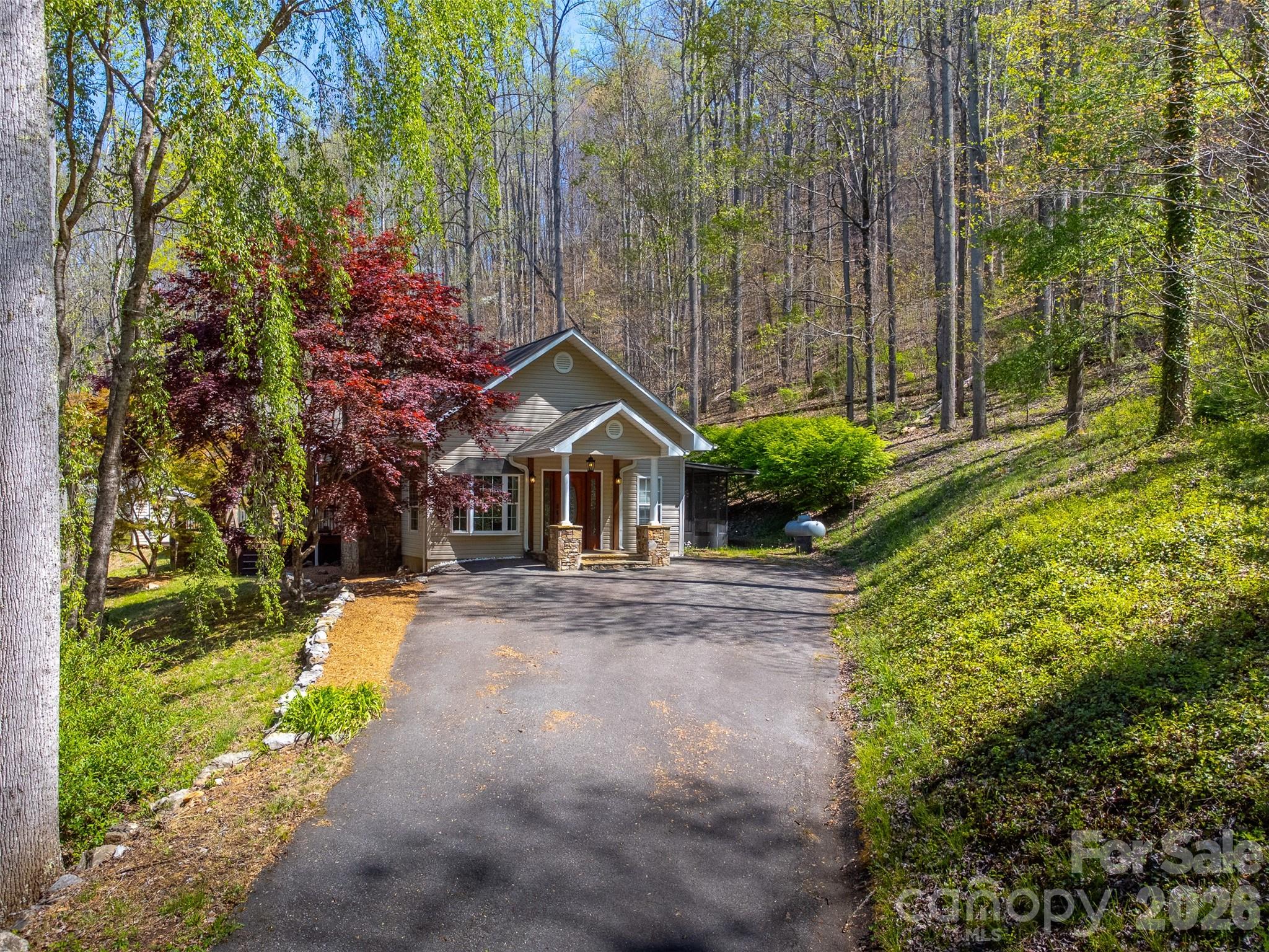 605 Toy Cove Road Property Photo 3