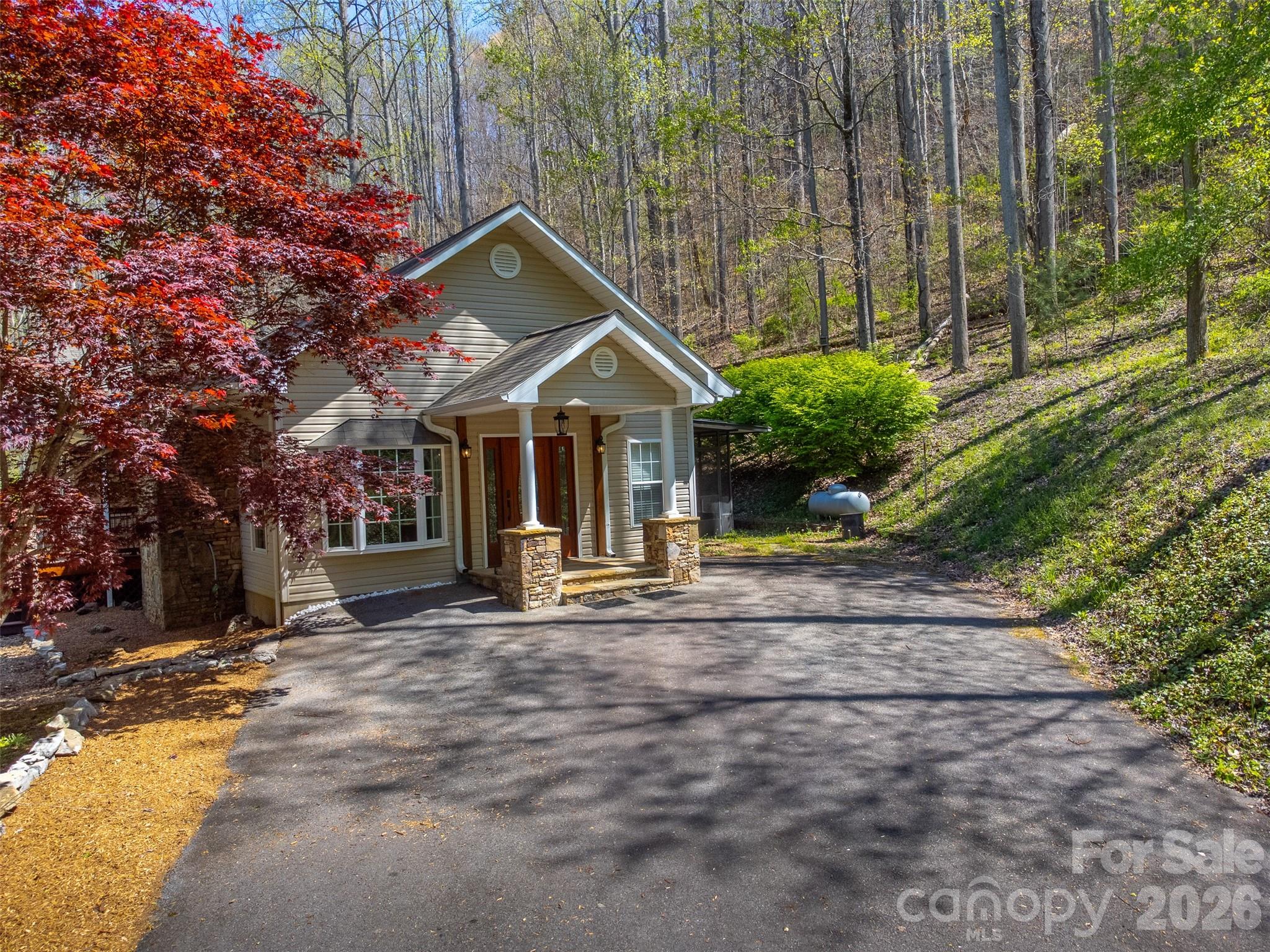 605 Toy Cove Road Property Photo 5