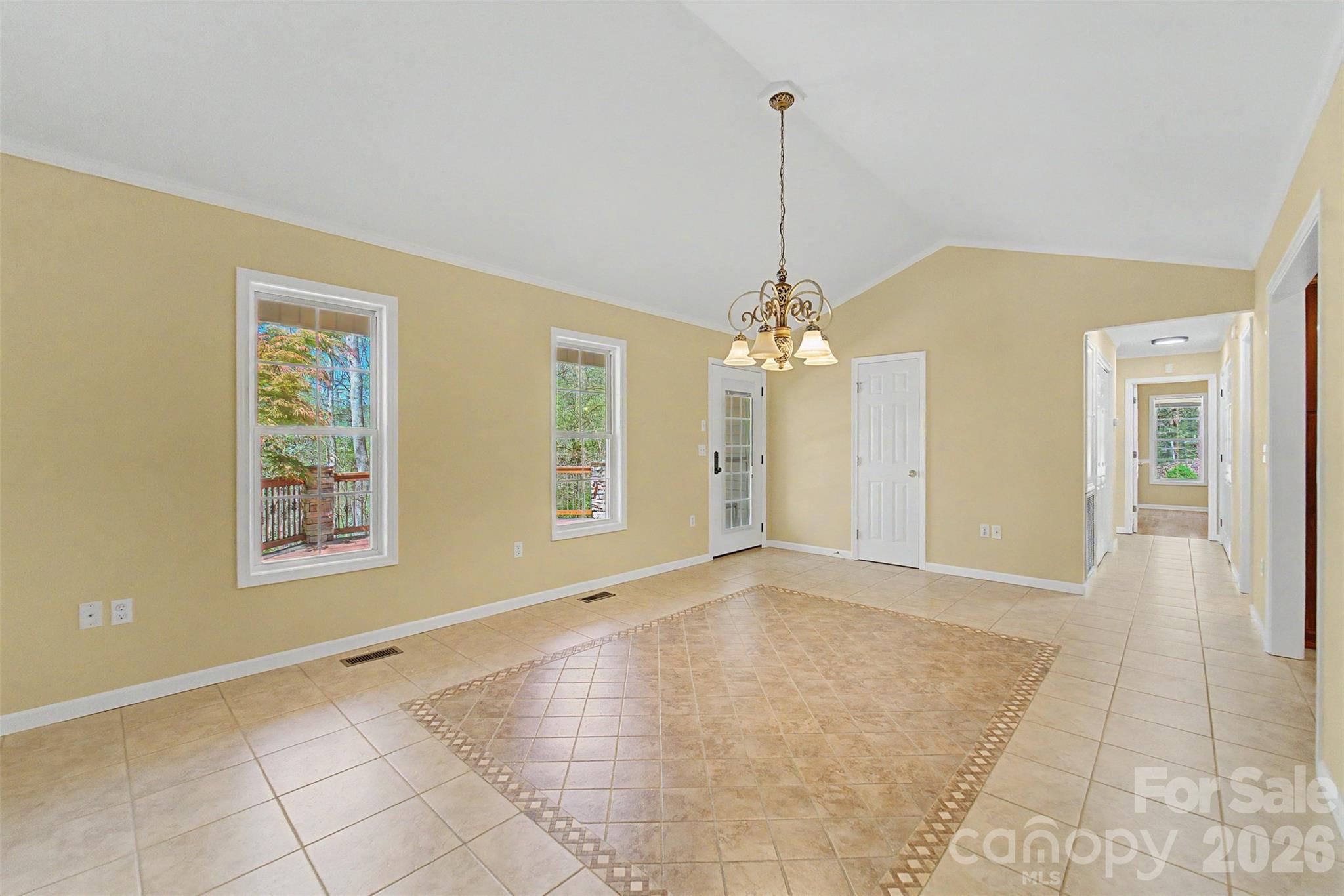 605 Toy Cove Road Property Photo 13