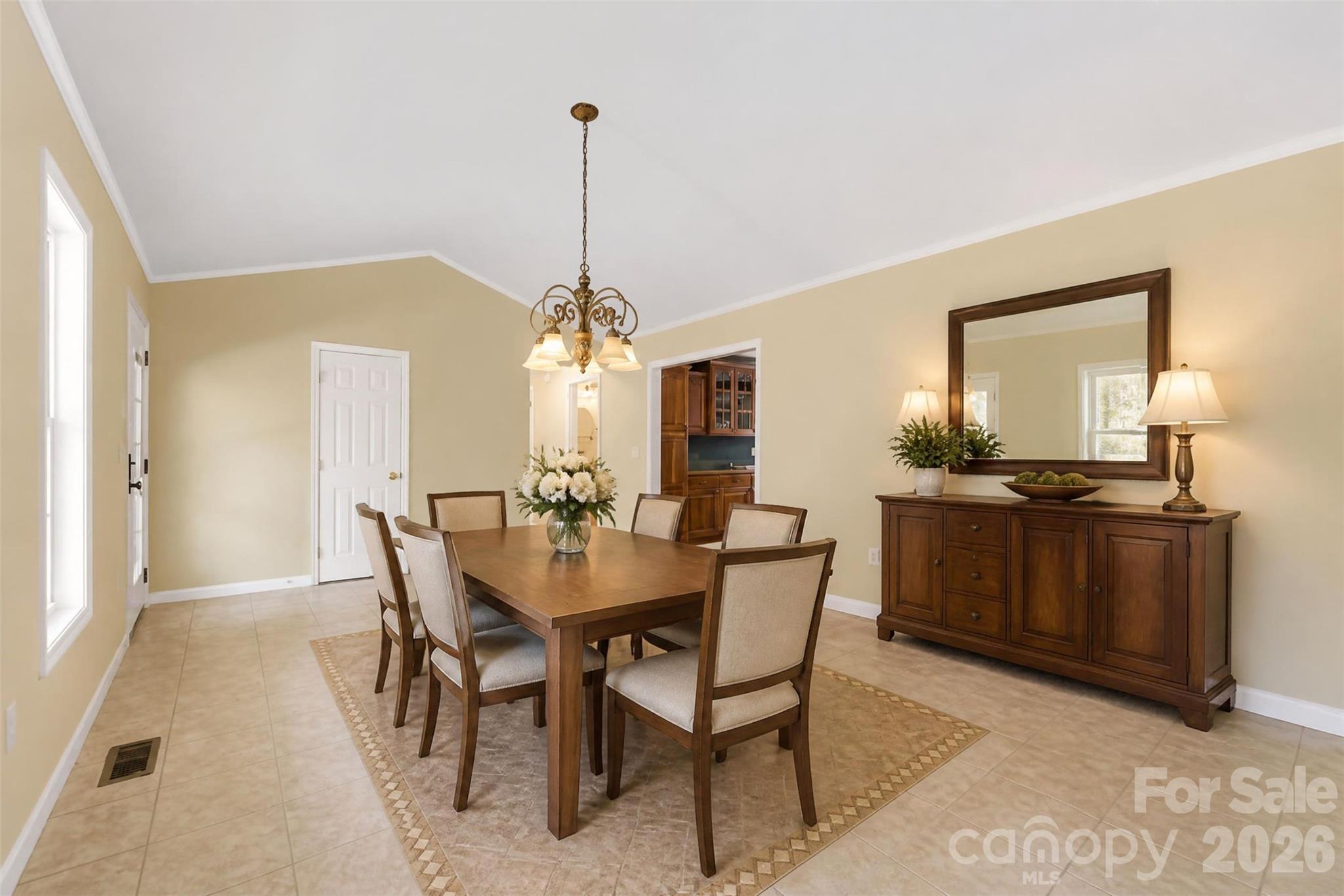 605 Toy Cove Road Property Photo 13