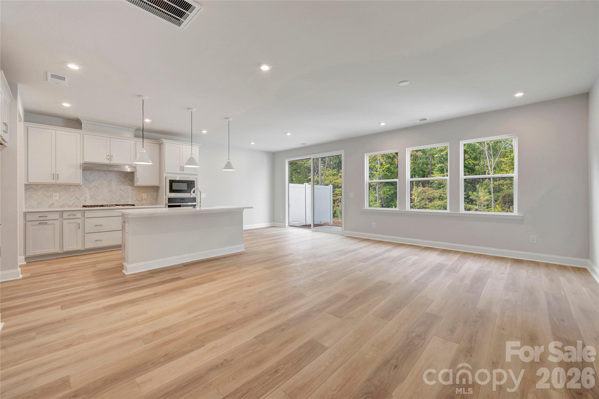 201 Landy Street Property Photo 10