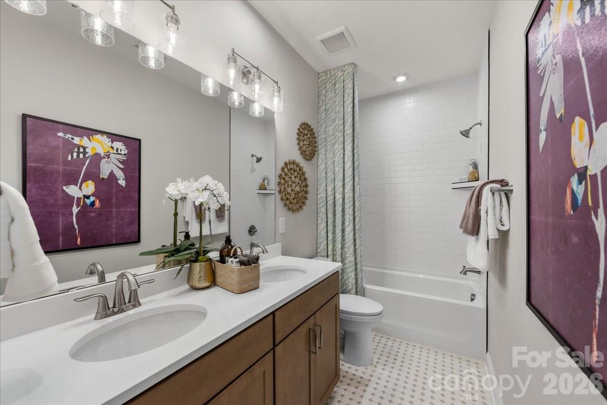 201 Landy Street Property Photo 29