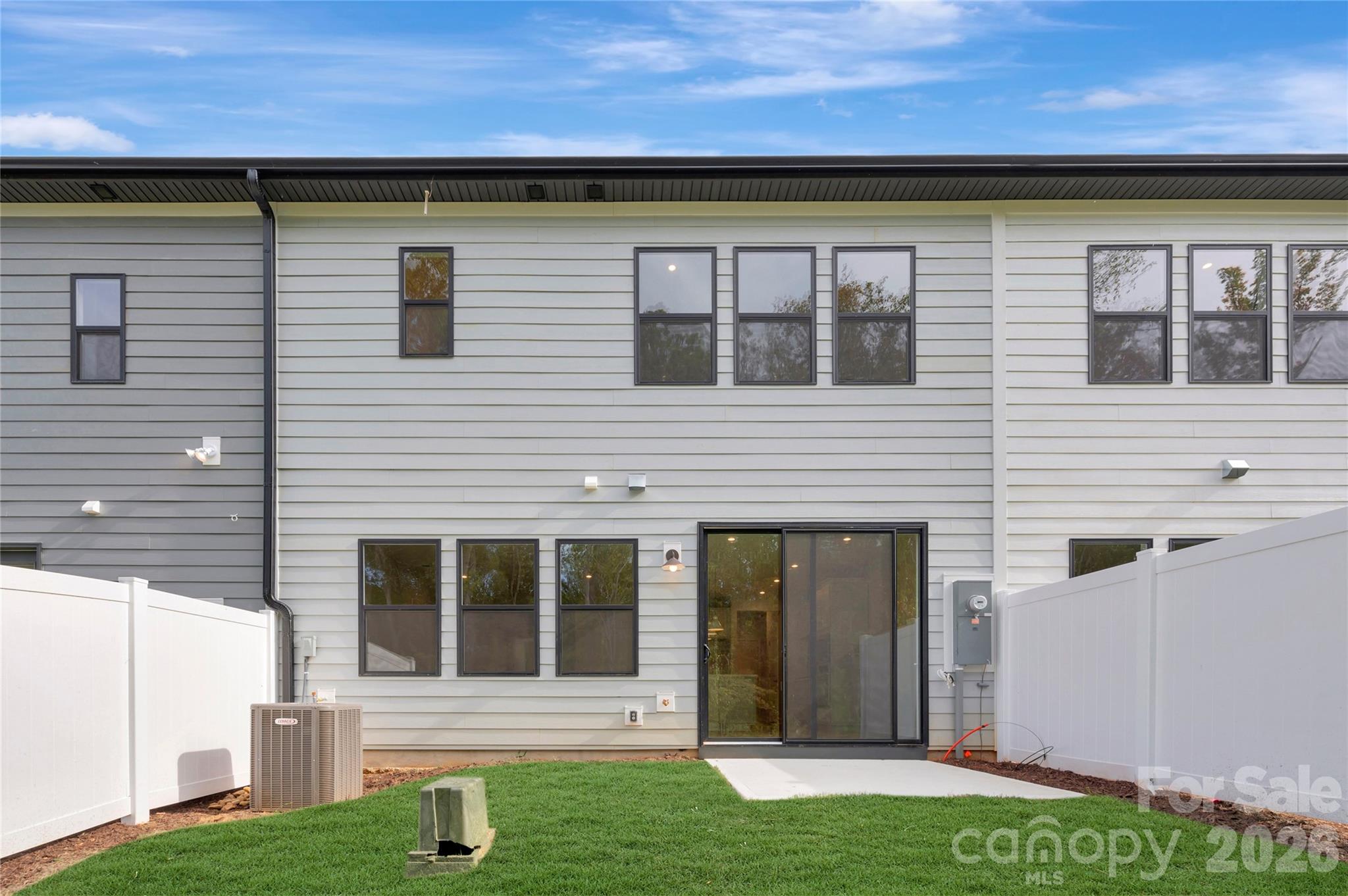 201 Landy Street Property Photo 32