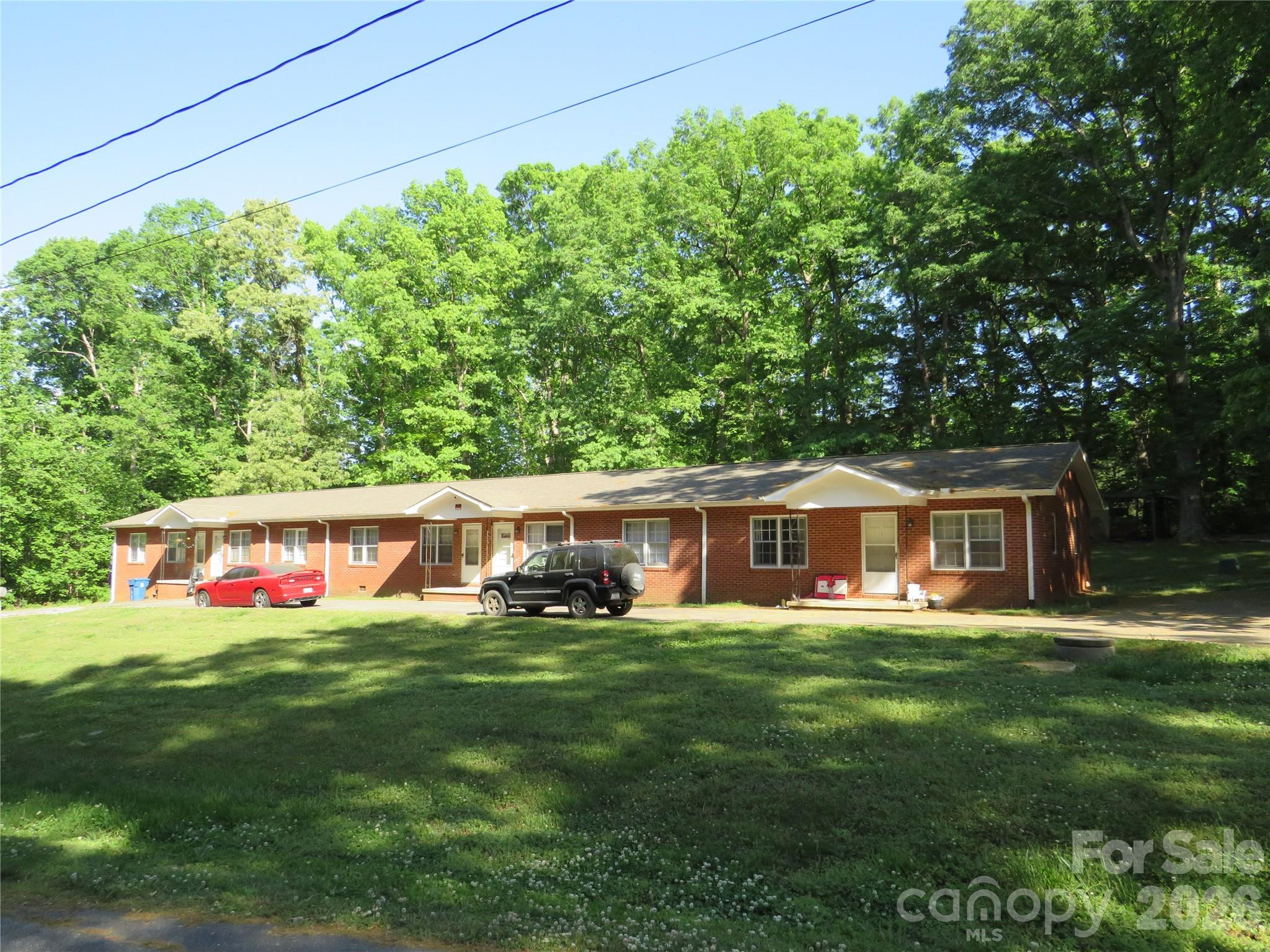 144 Nottingham Drive Property Photo 1