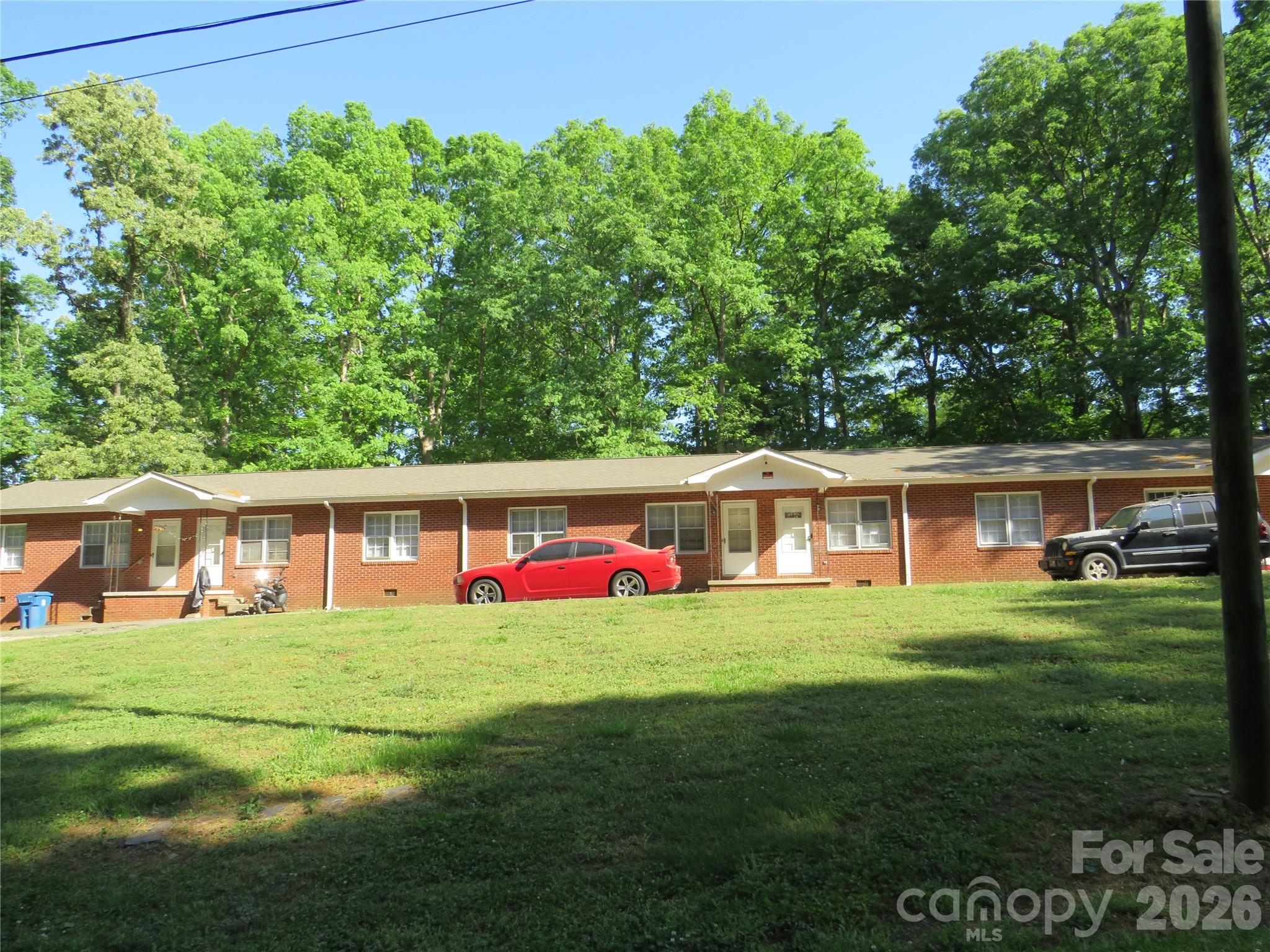 144 Nottingham Drive Property Photo 2