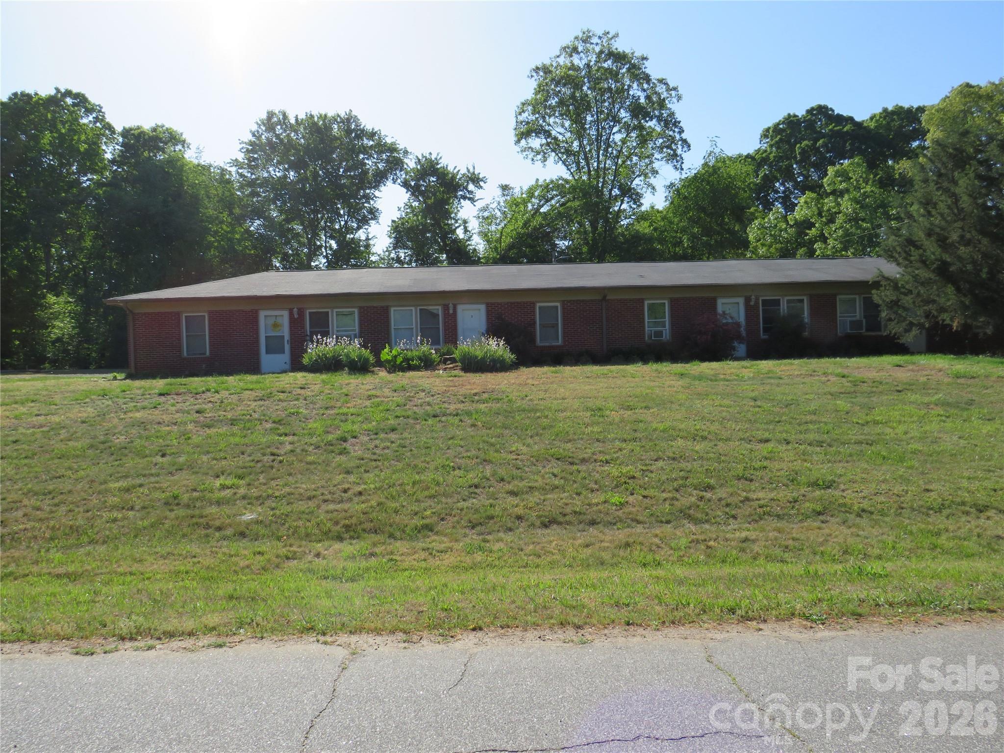 144 Nottingham Drive Property Photo 5