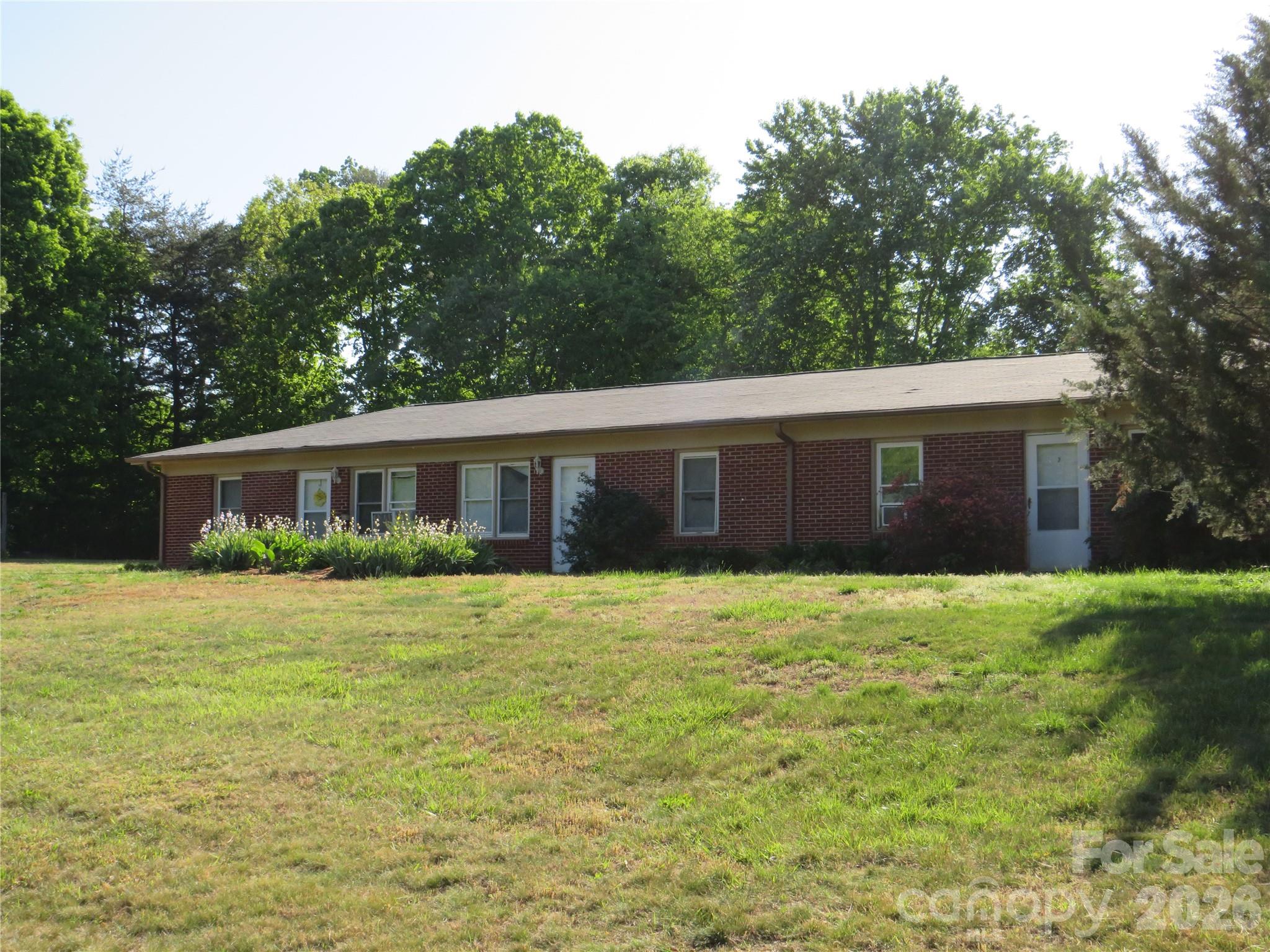 144 Nottingham Drive Property Photo 7