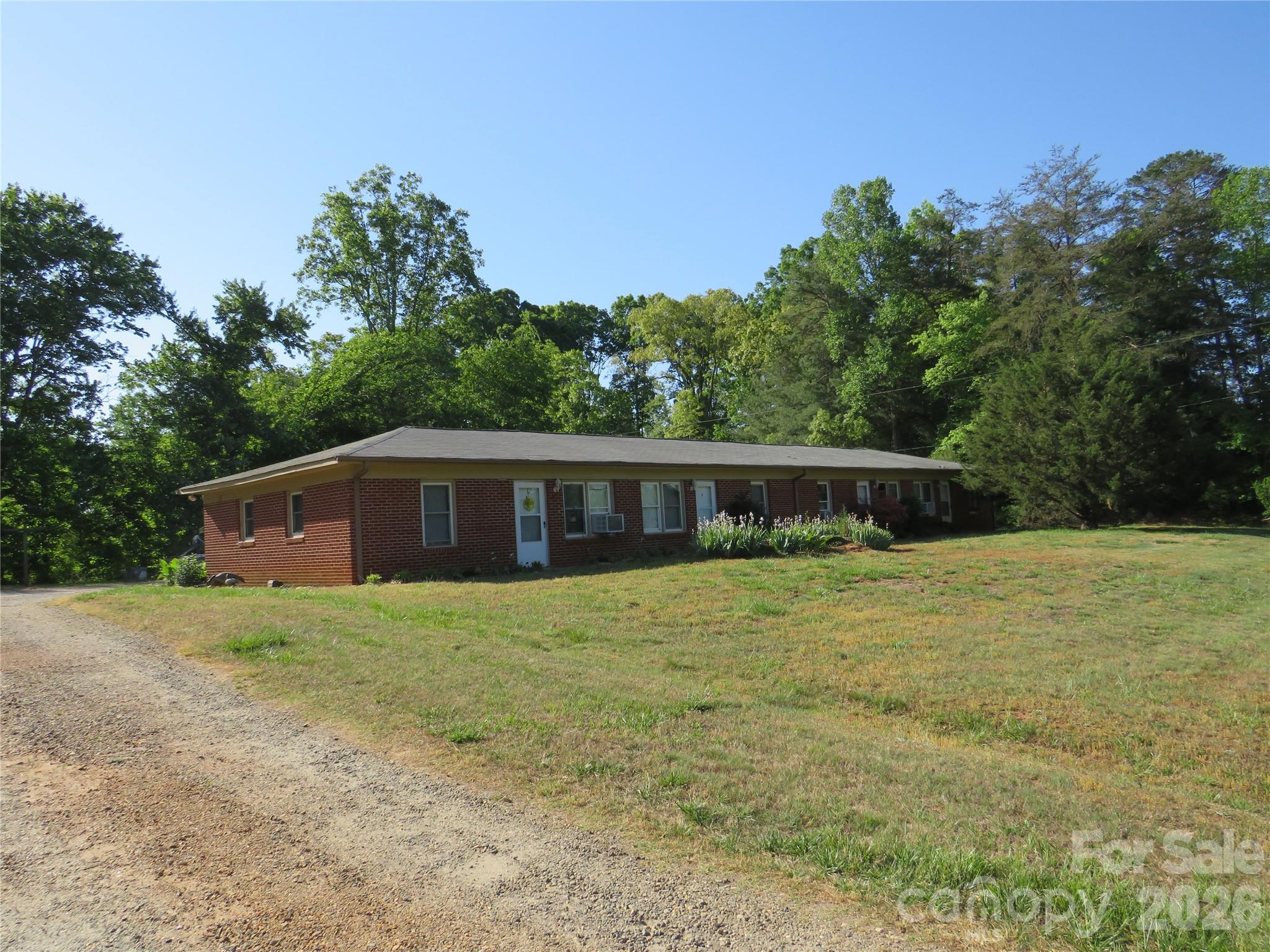 144 Nottingham Drive Property Photo 8