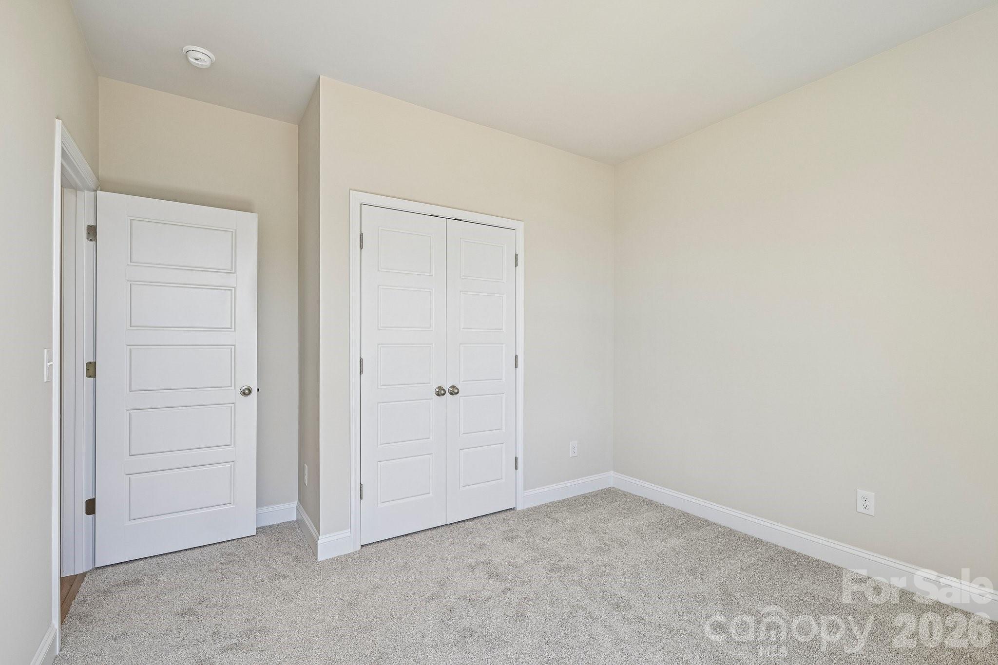 605 Banter Lane 37 Property Photo 12