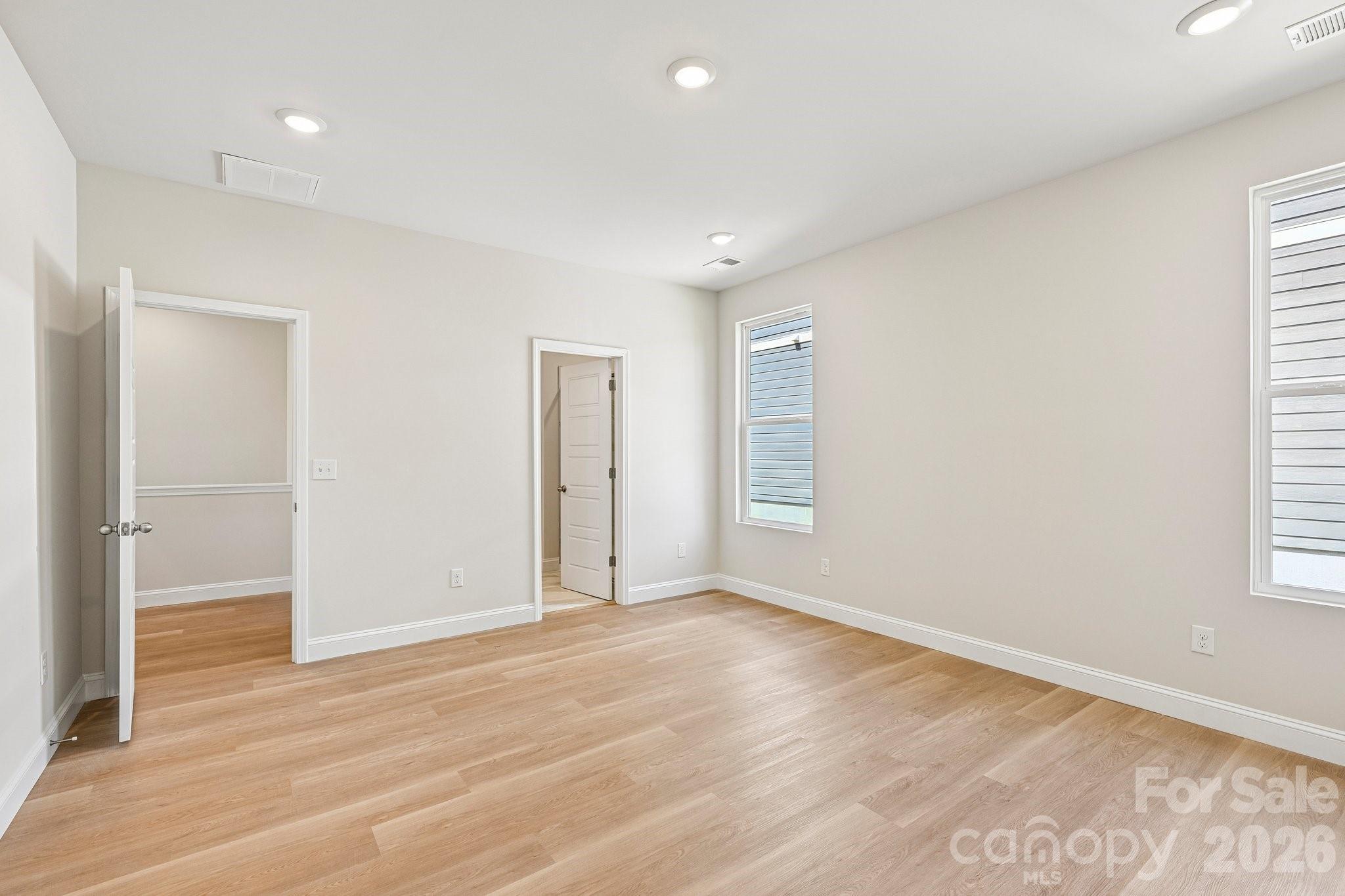 605 Banter Lane 37 Property Photo 13