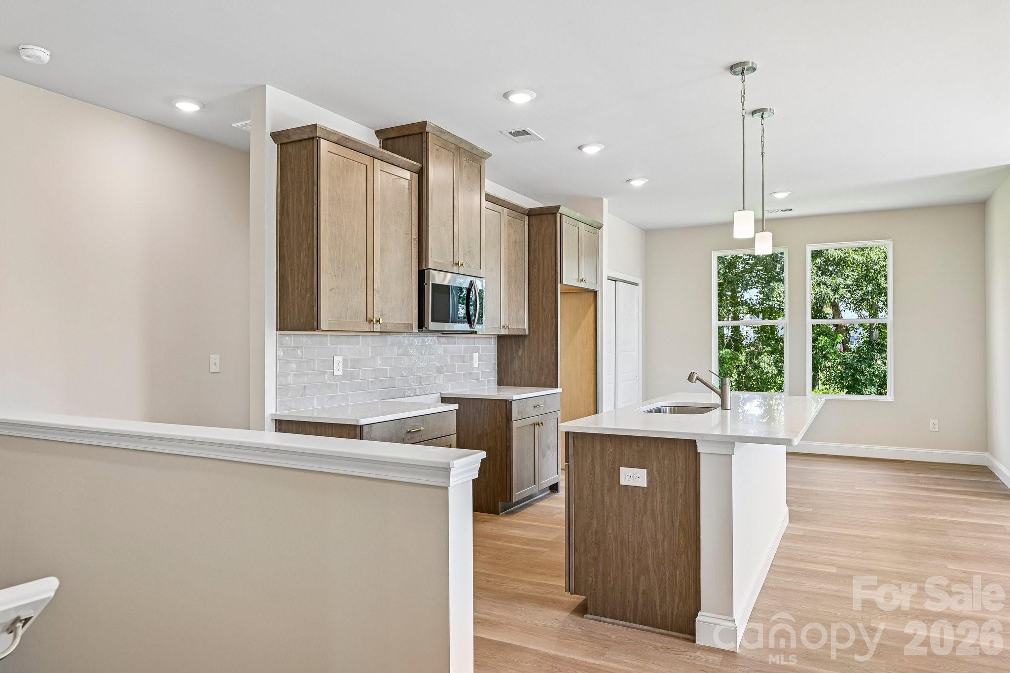 605 Banter Lane 37 Property Photo 23