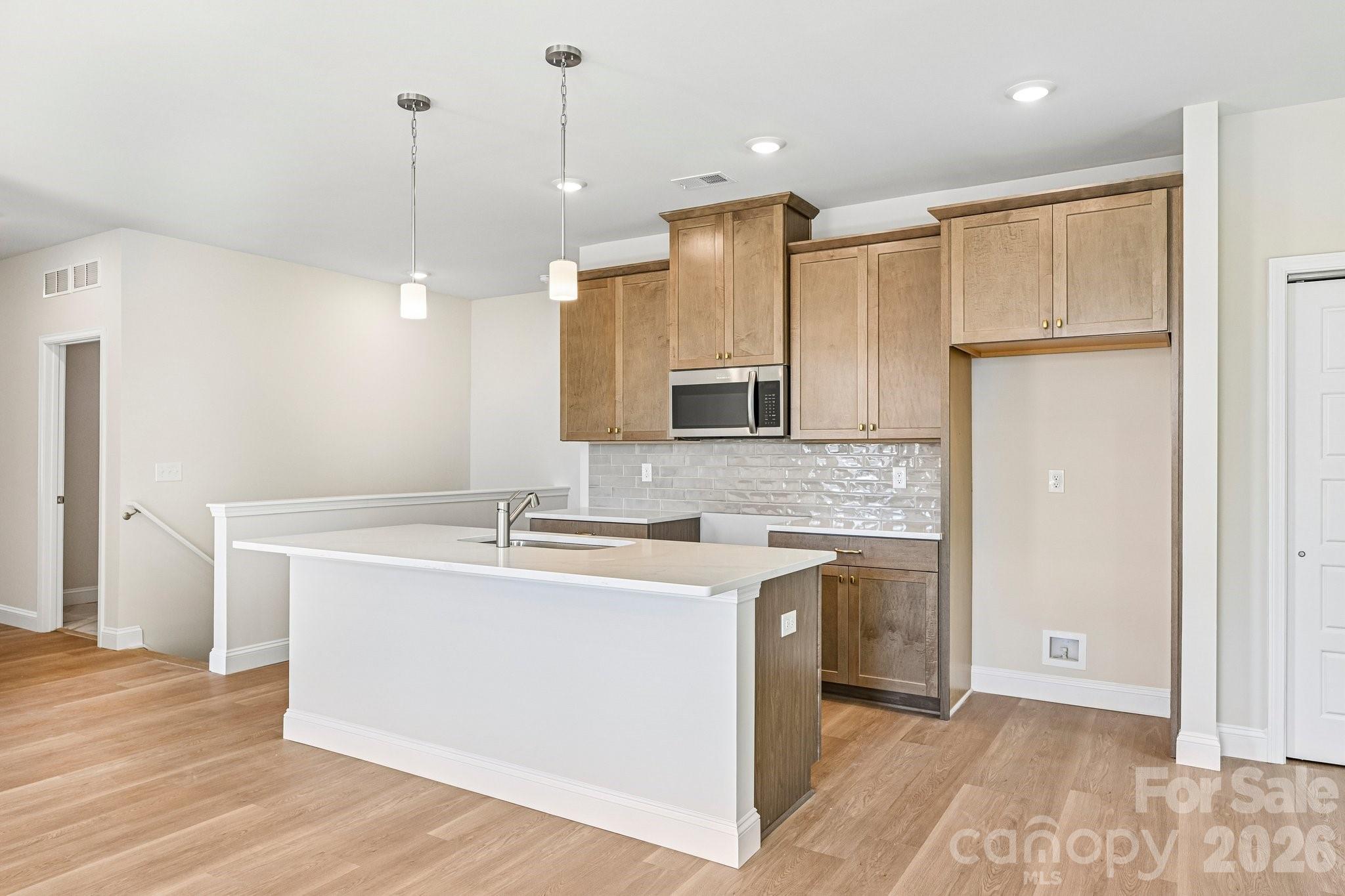 605 Banter Lane 37 Property Photo 26