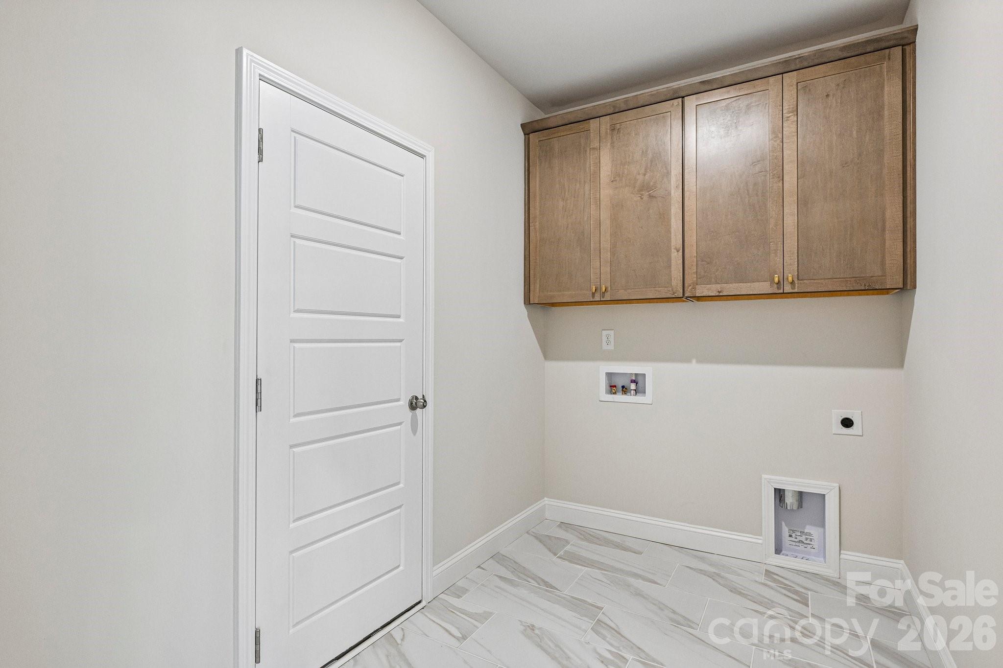 605 Banter Lane 37 Property Photo 31